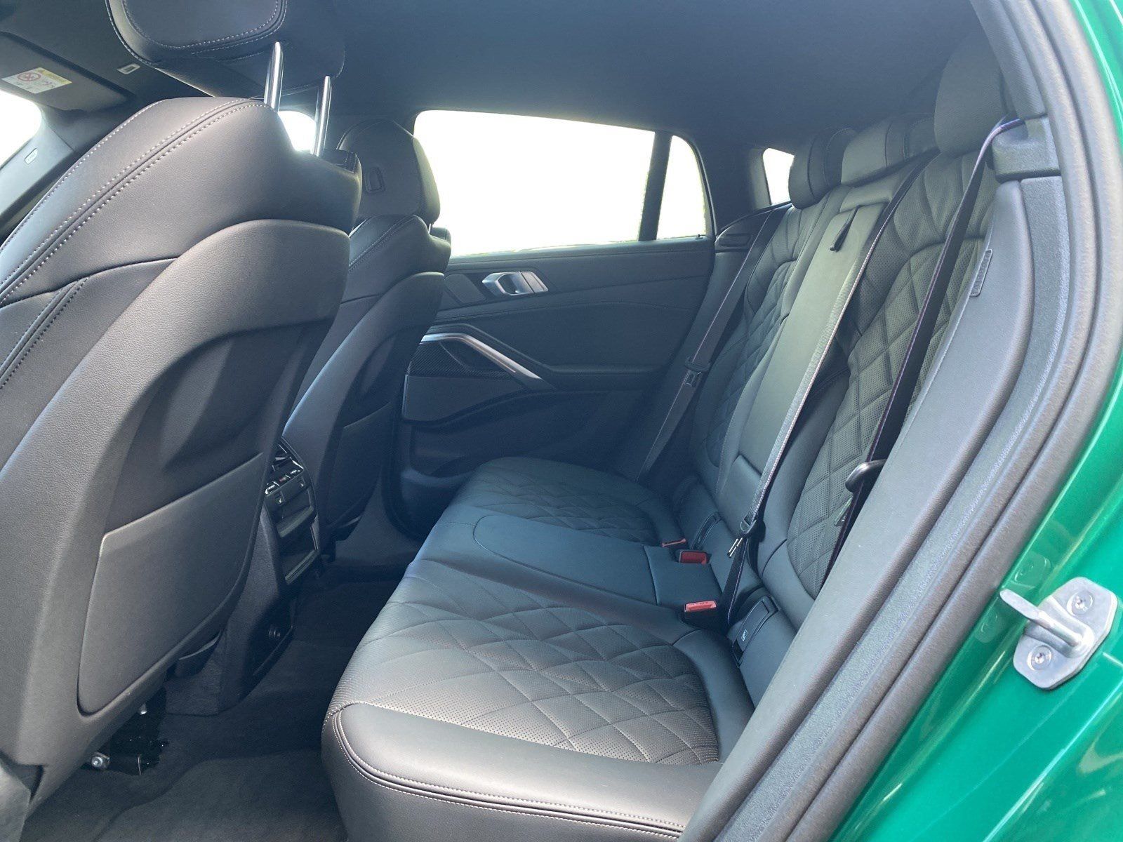 BMW X6 M60i xDrive AB 915 € BRUTTO O. LSZ / AHK / M  foto 16