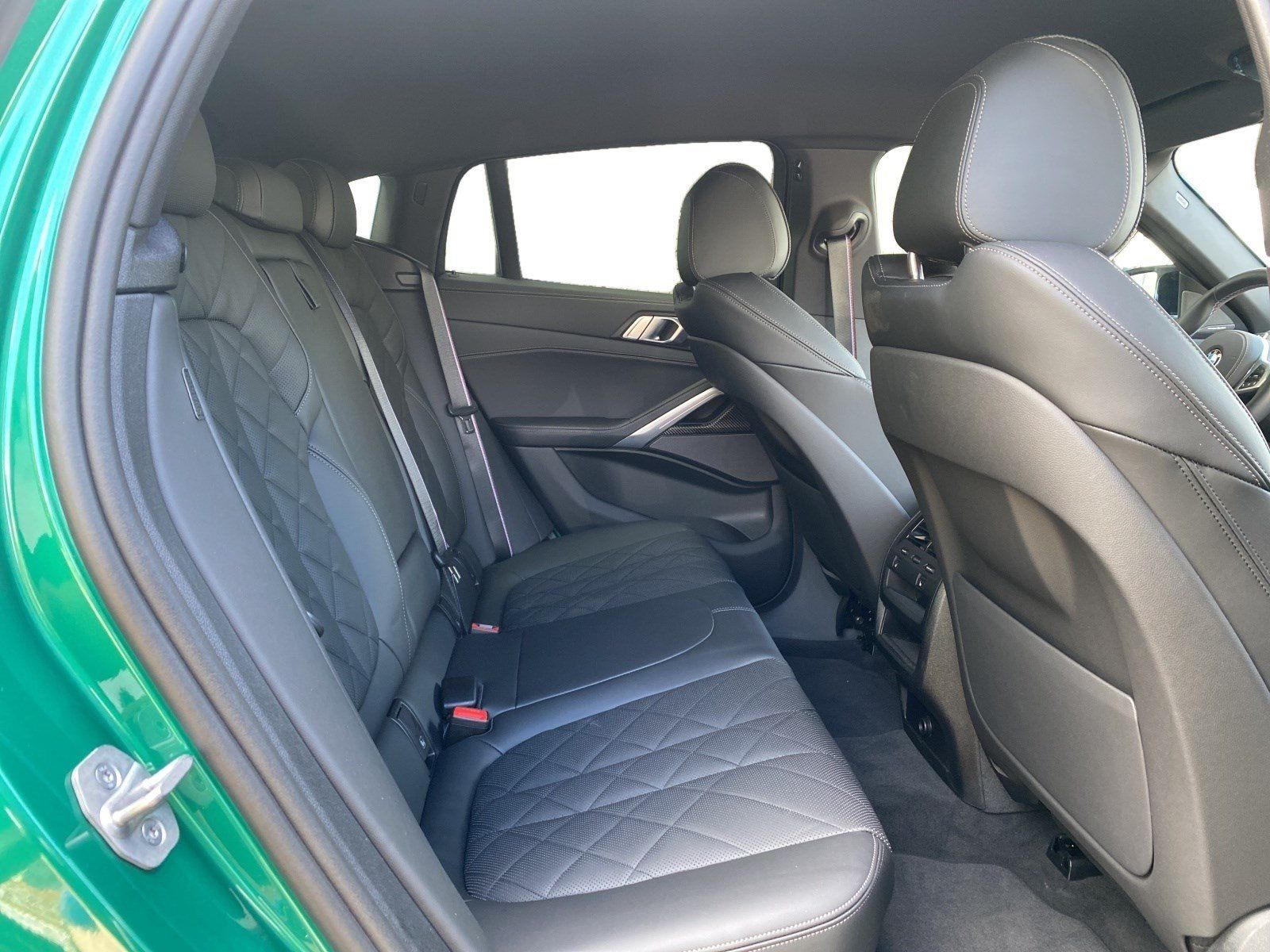 BMW X6 M60i xDrive AB 915 € BRUTTO O. LSZ / AHK / M  foto 17