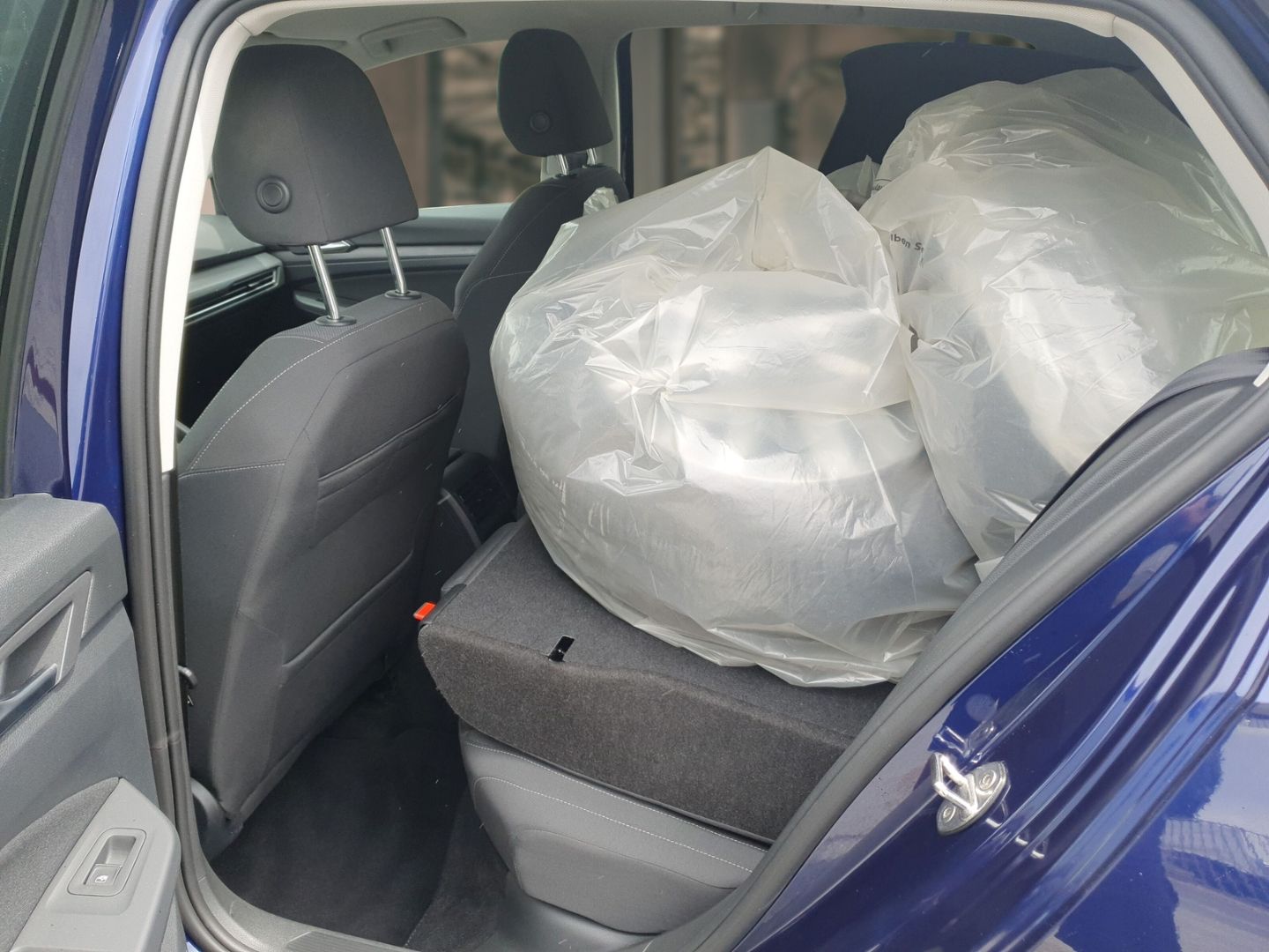 Volkswagen Golf VIII Style eHybrid 1.4 DSG MATRIX NAVI R-KA foto 10