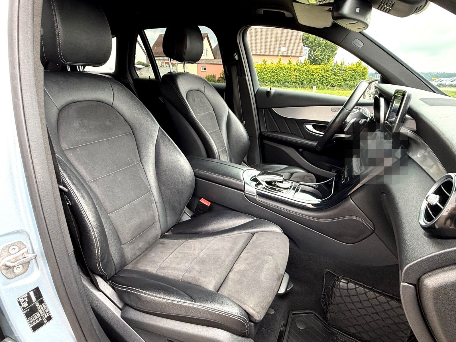 Mercedes-Benz GLC 250 d 4Matic*AMG*NAVI*KAMERA*LED*AHK*19''ALU foto 14