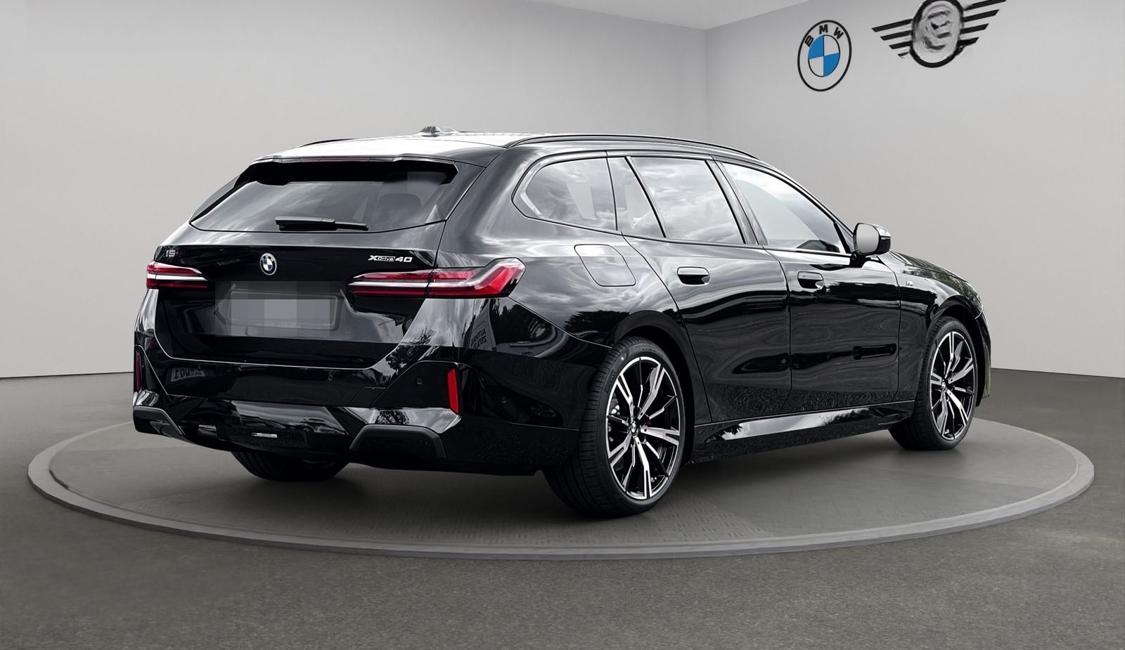 BMW i5 xDrive40 Tour. M Sport Pro 20"LM AHK Glasdach foto 2