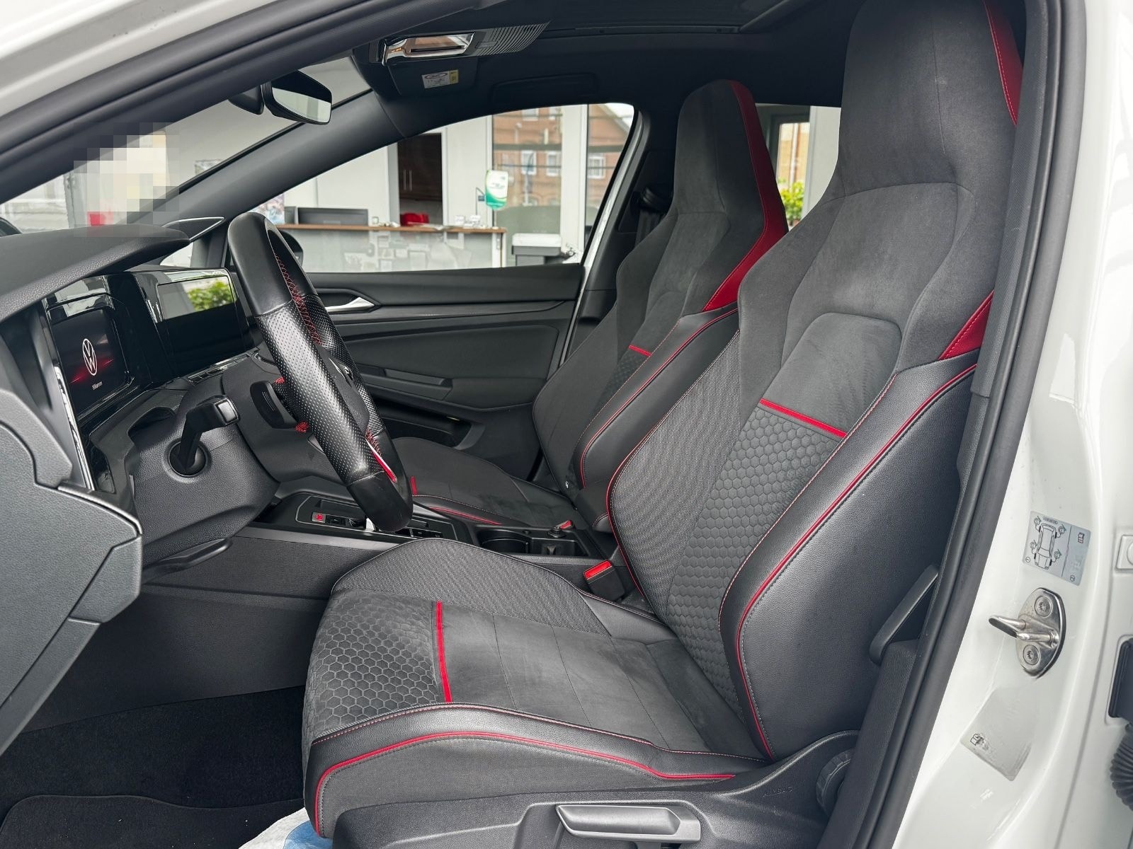 Volkswagen Golf VIII Lim GTI Clubsport 2.0 TSI"Matrix/Pano" foto 8