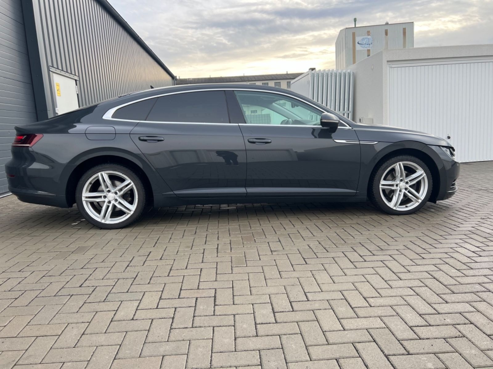 Volkswagen Arteon DSG*LED*ACC*LANE-ASSIST*NAVI*230 V* foto 4