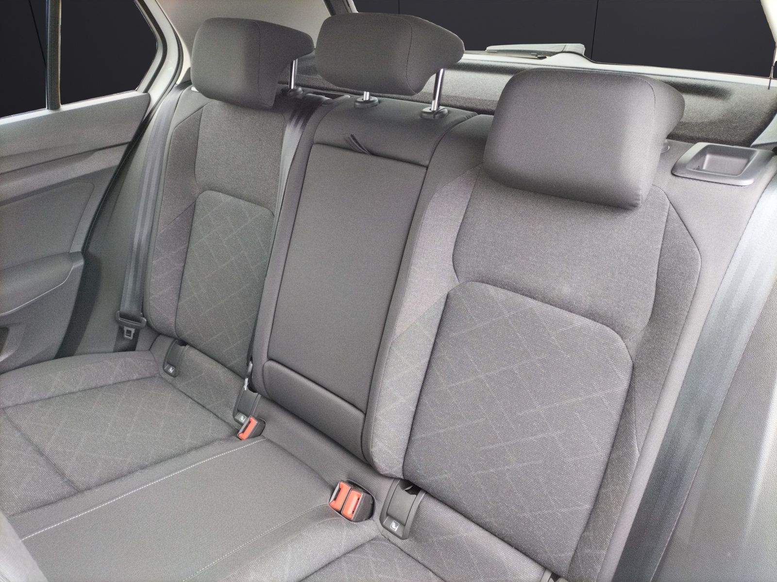 Volkswagen Golf VIII TDI Life DSG LED Navi AID ACC PDC SH foto 11