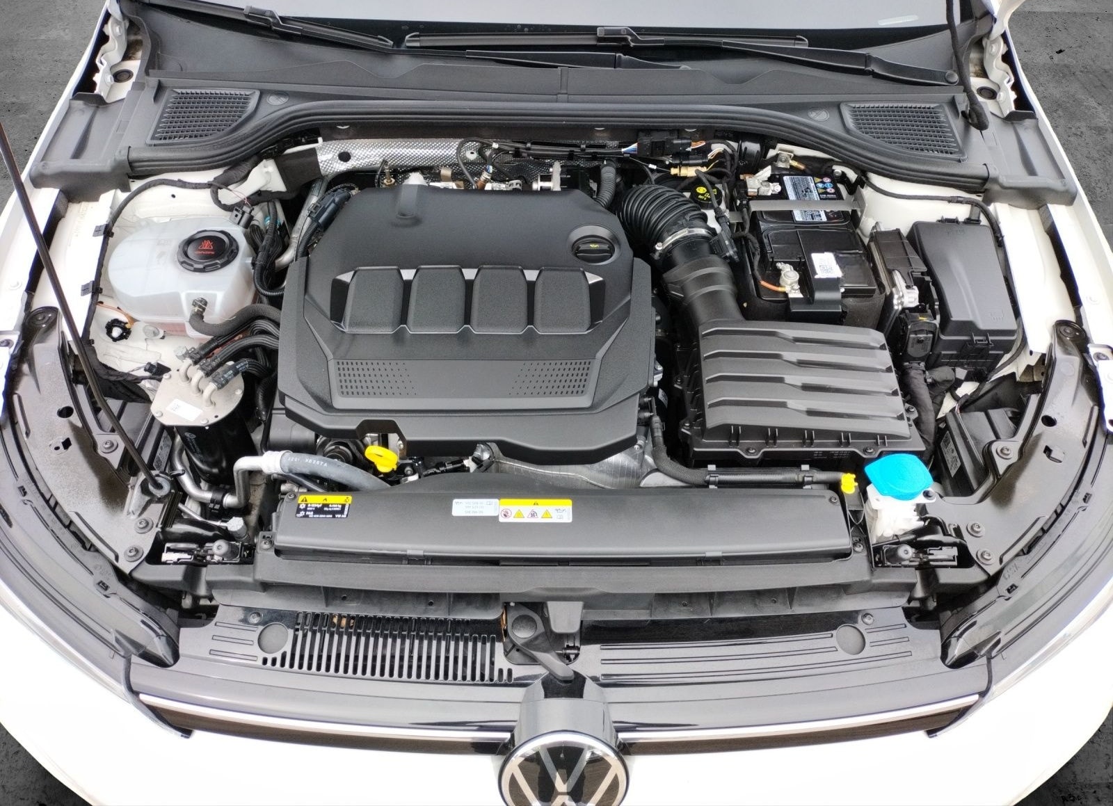 Volkswagen Golf VIII TDI Life DSG LED Navi AID ACC PDC SH foto 25