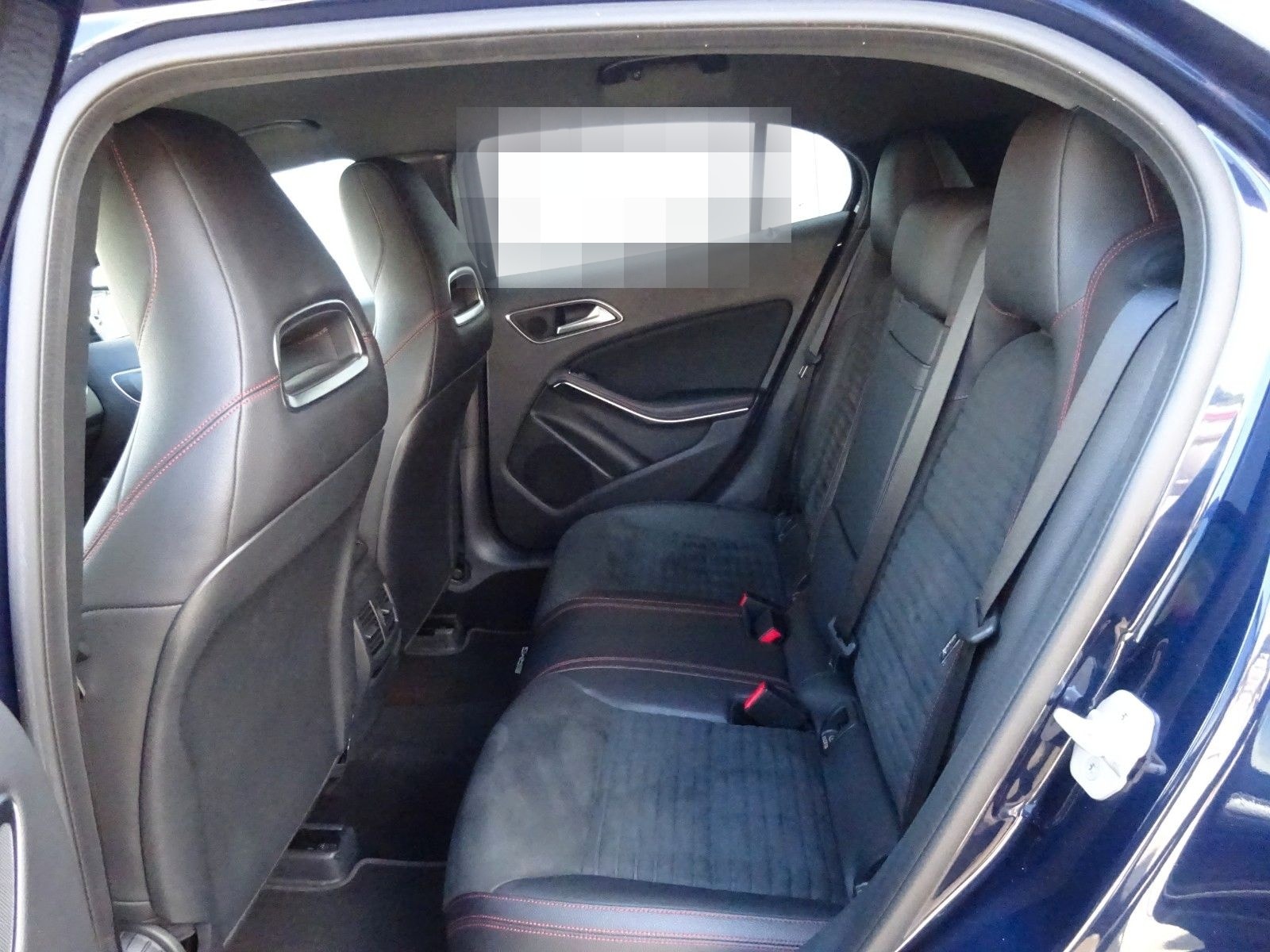 Mercedes-Benz GLA 220 CDI / d 4Matic AMG LINE foto 14