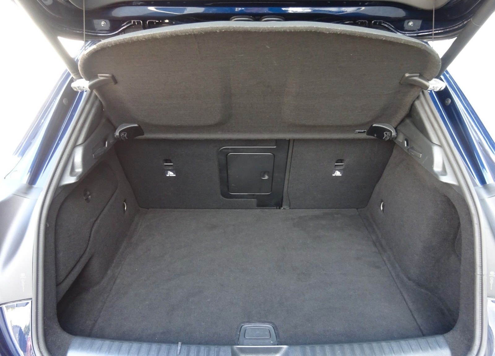 Mercedes-Benz GLA 220 CDI / d 4Matic AMG LINE foto 15