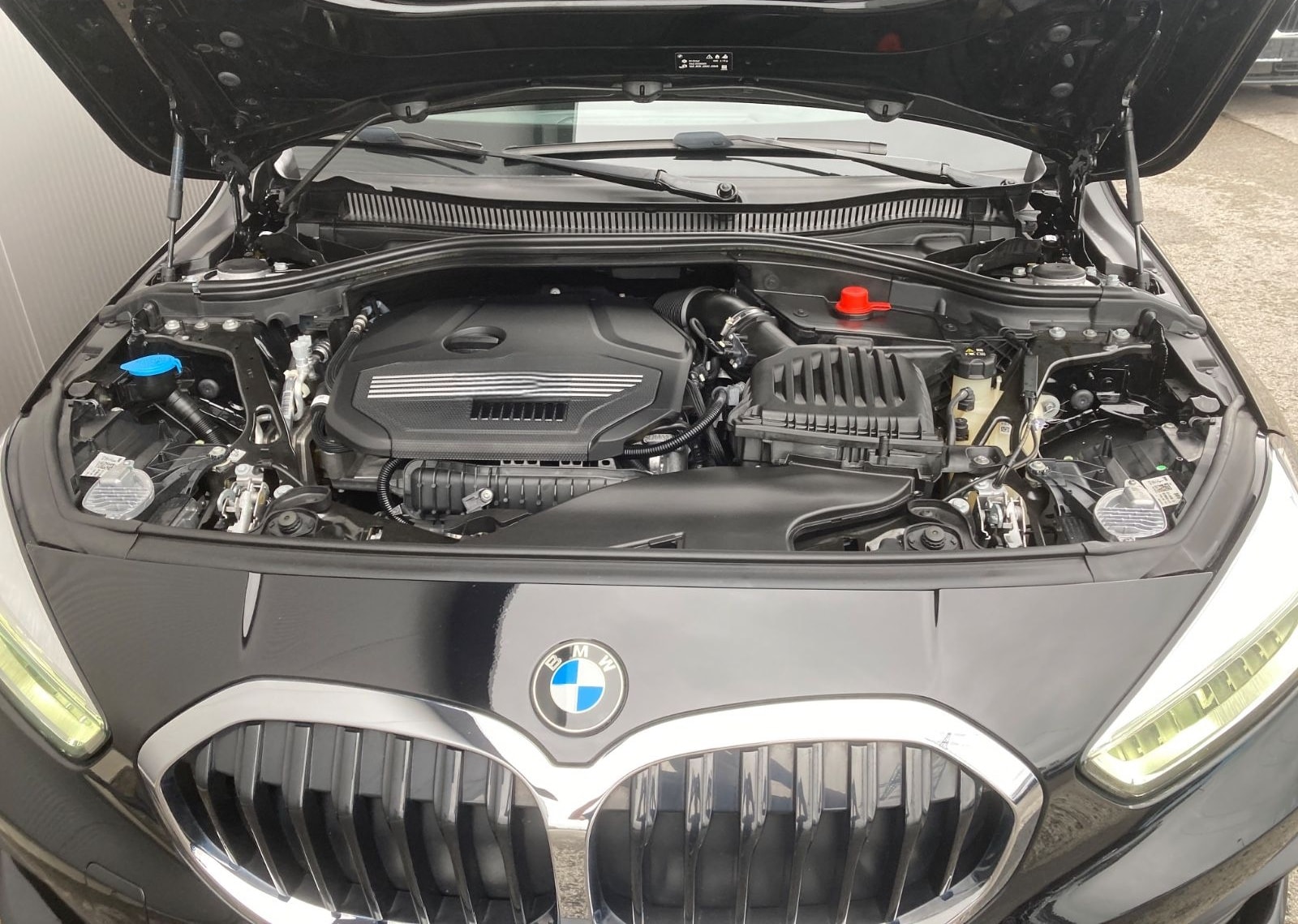 BMW 118i *PDC*Sitzheizung*PDC*Panoramadach*LED foto 13