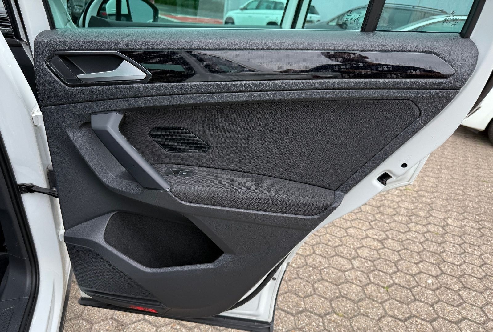 Volkswagen Tiguan Sound BMT/Start-Stopp DSG Automatik foto 17