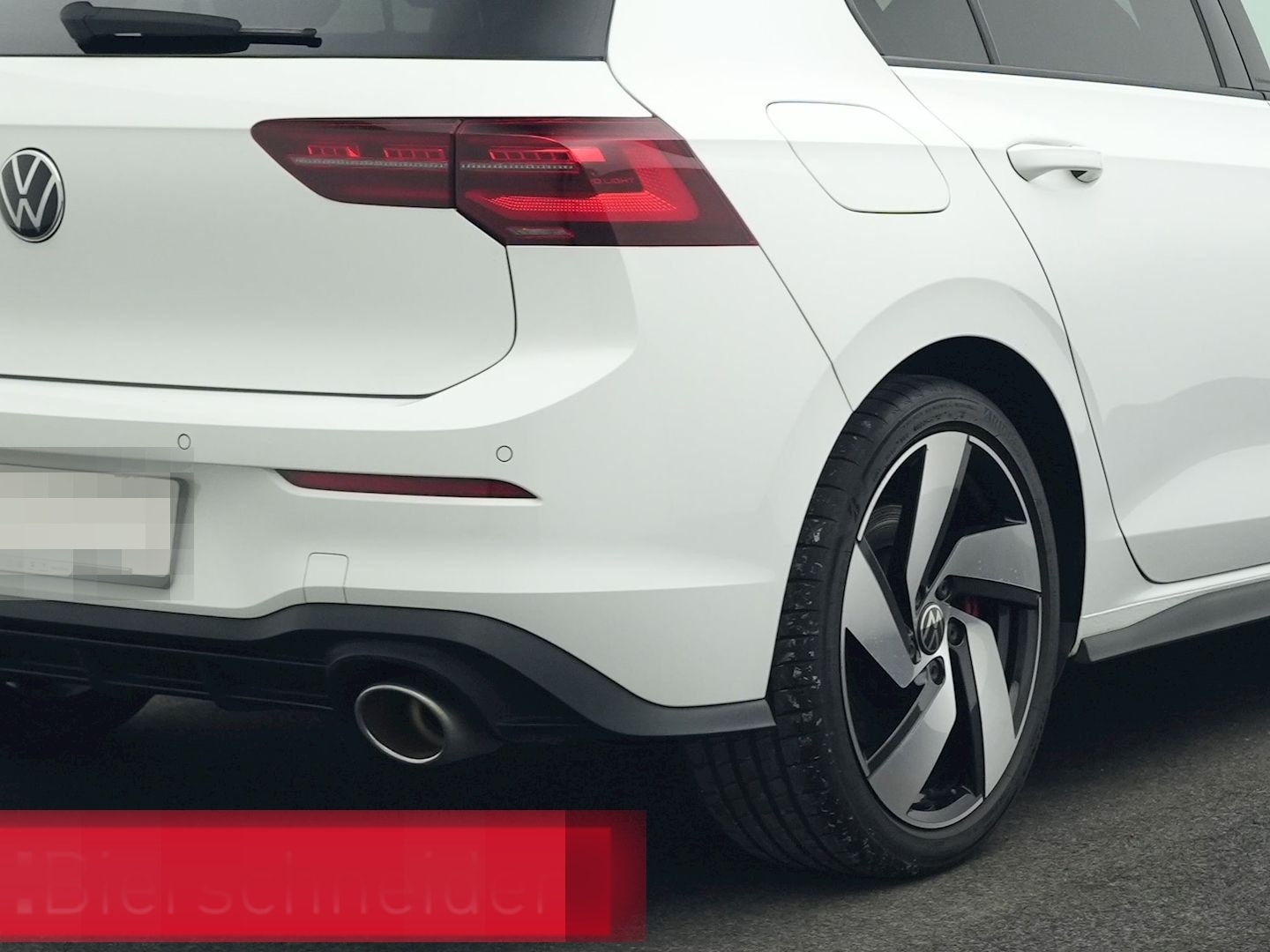 Volkswagen Golf GTI 8 2.0 TSI DSG Clubsport PANO KAMERA NAV foto 19