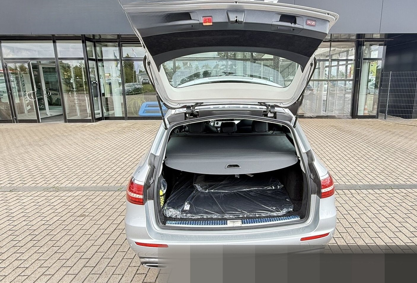 Mercedes-Benz E 220 d T-Modell AVANTGARDE+LED+Spur+Totwinkel foto 3