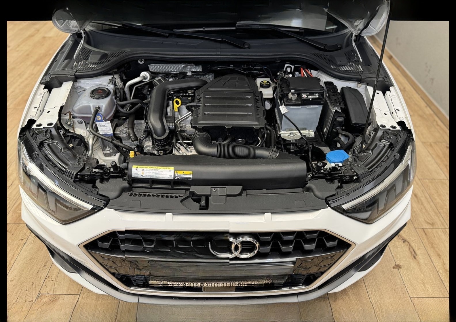 Audi A1 Sportback S-Line 1.0 TFSI S-Tronic Virt.Co foto 23