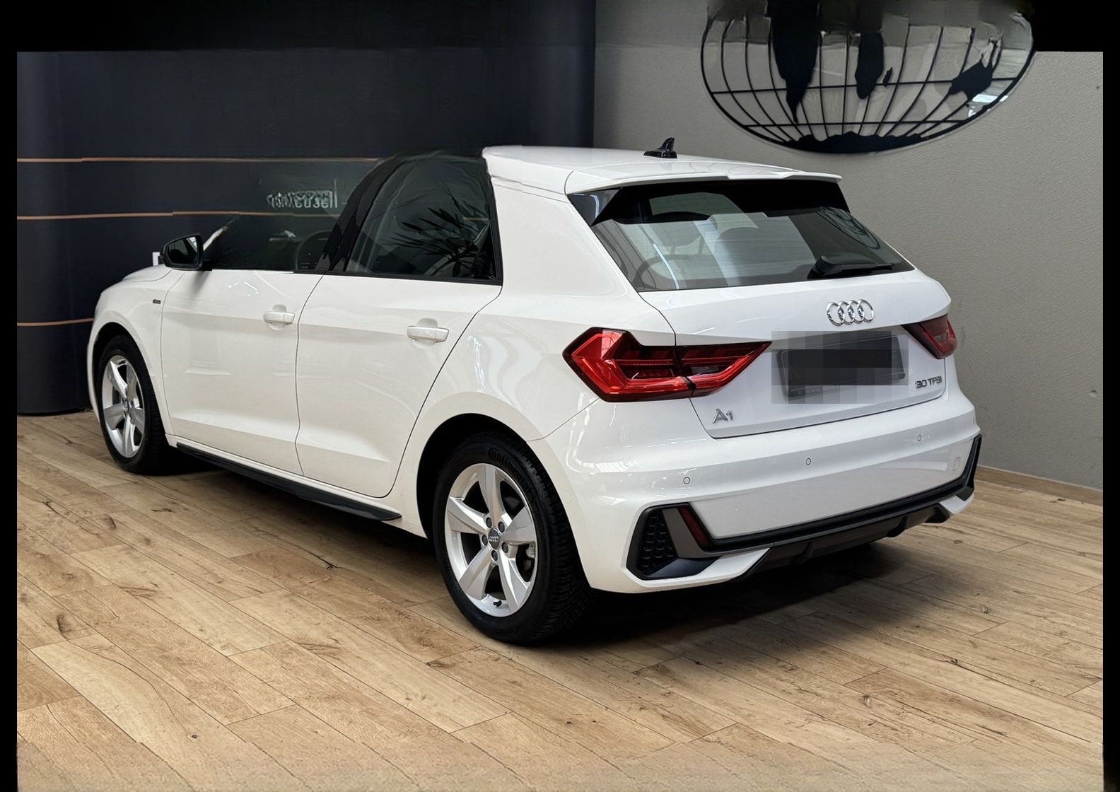 Audi A1 Sportback S-Line 1.0 TFSI S-Tronic Virt.Co foto 7