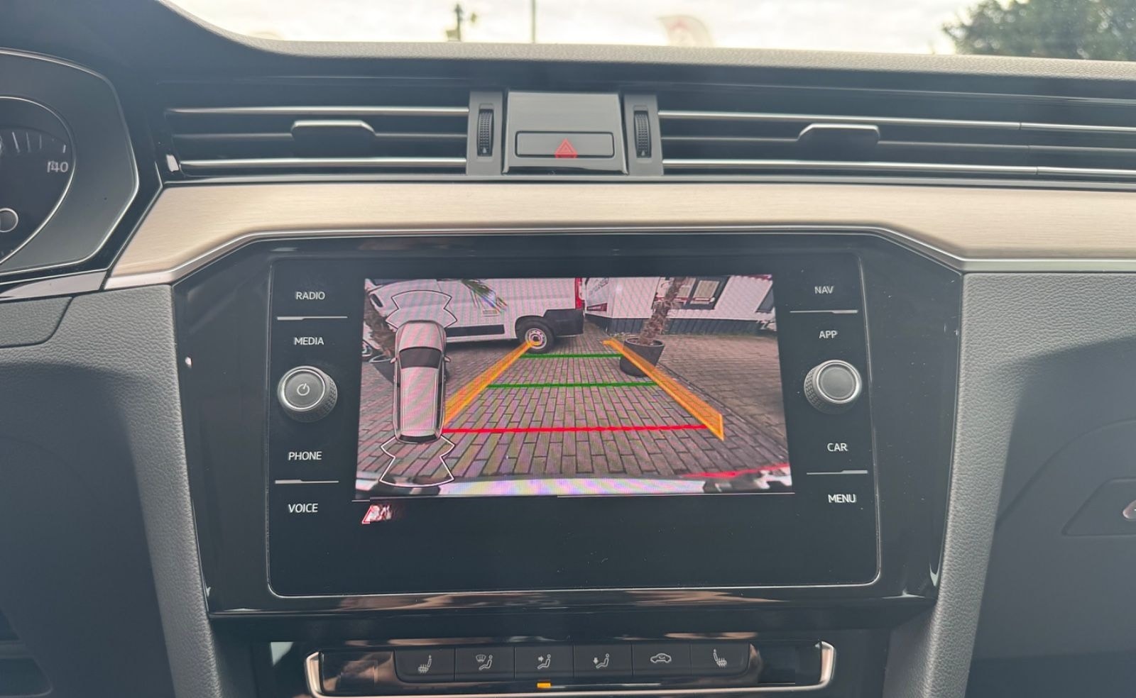 Volkswagen Passat 2,0 TDI Variant Elegance*IQ.Light*Kamera* foto 23