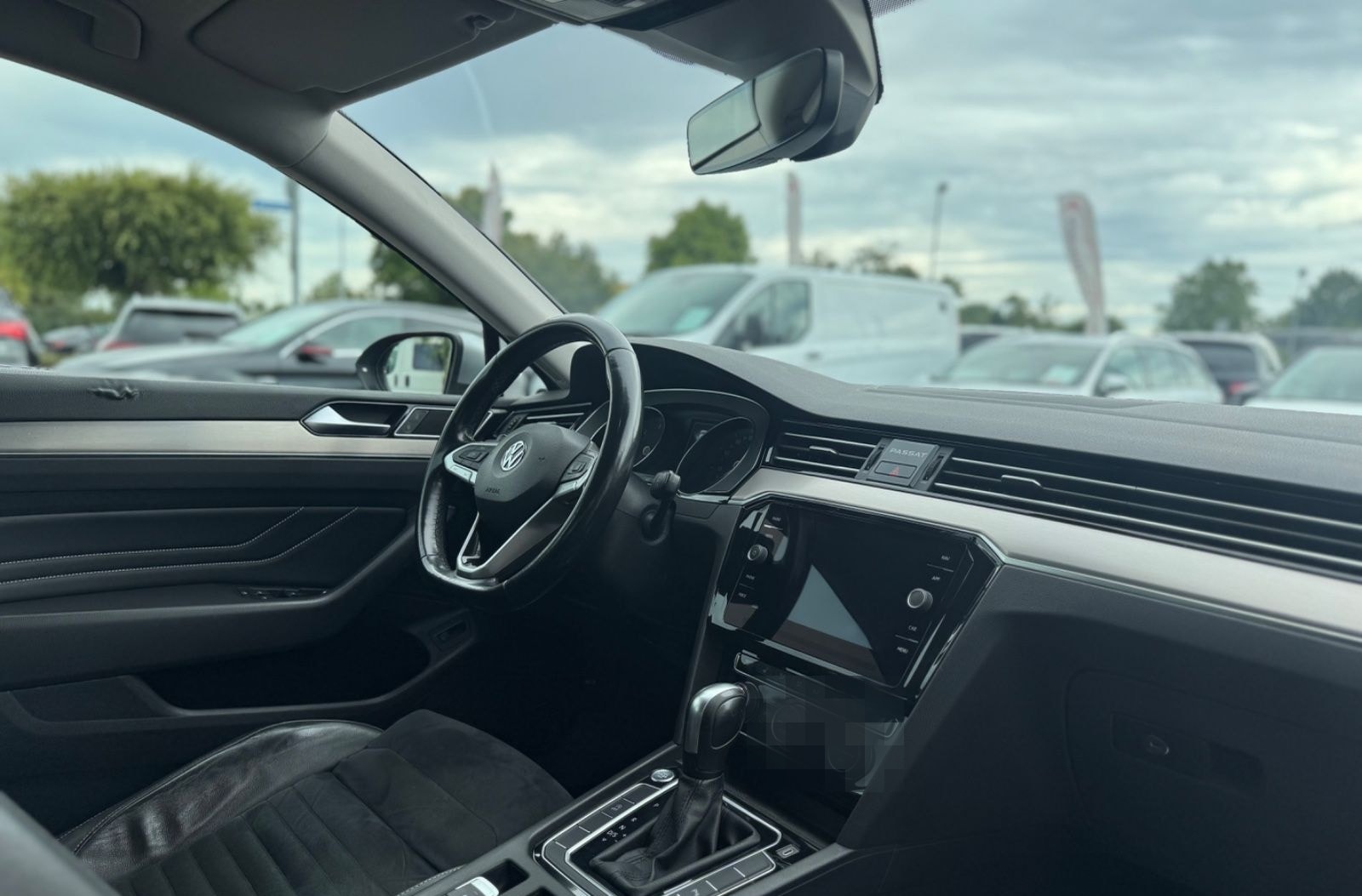 Volkswagen Passat 2,0 TDI Variant Elegance*IQ.Light*Kamera* foto 24