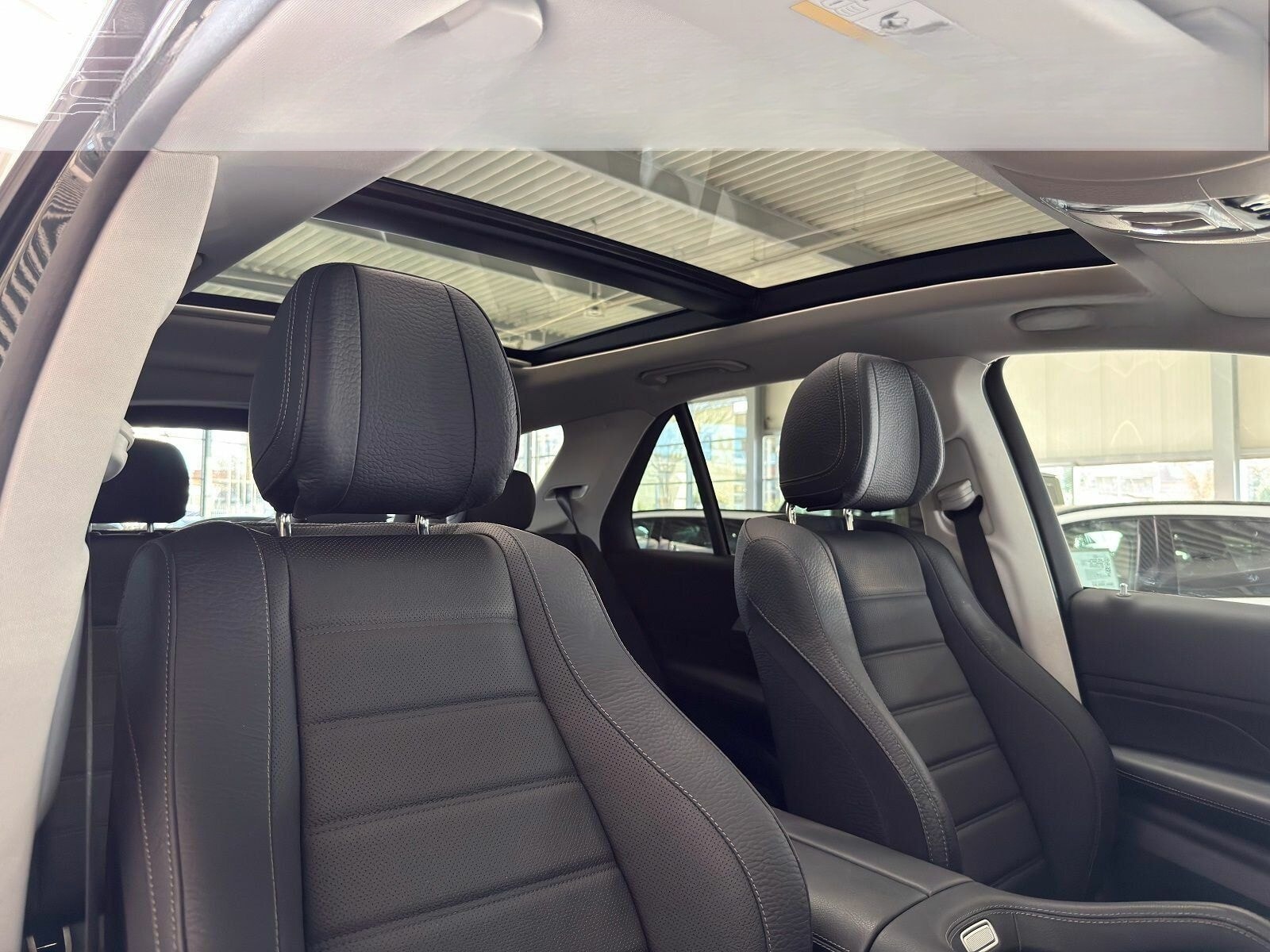 Mercedes-Benz GLE 580 4M AMG PREMIUM PLUS DISTRONIC-MEMORY-DAB foto 15