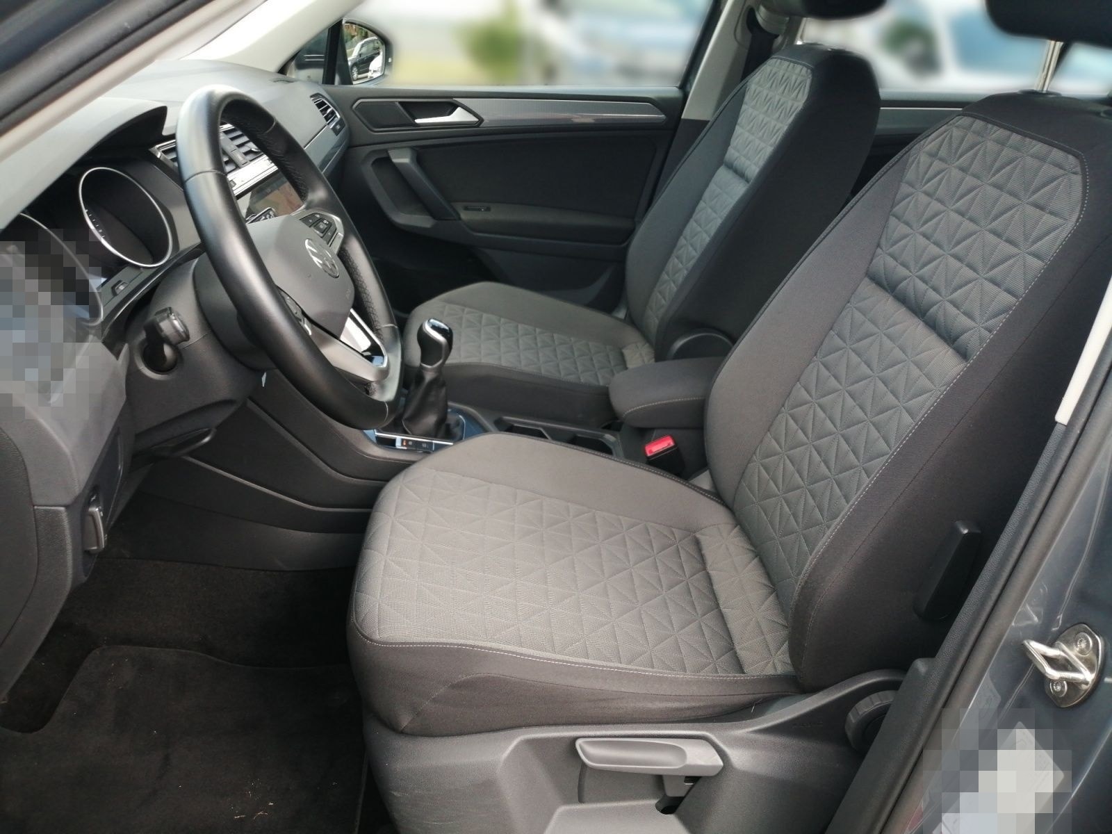 Volkswagen Tiguan Life 1.5 TSI LED ACC AHK Navi Standhz foto 14