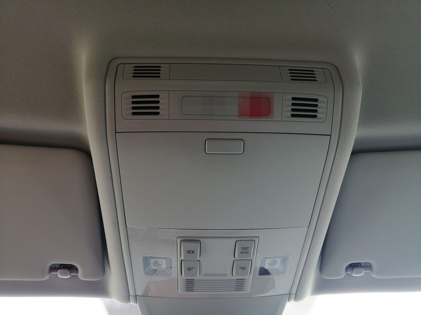 Volkswagen Tiguan Life 1.5 TSI LED ACC AHK Navi Standhz foto 18