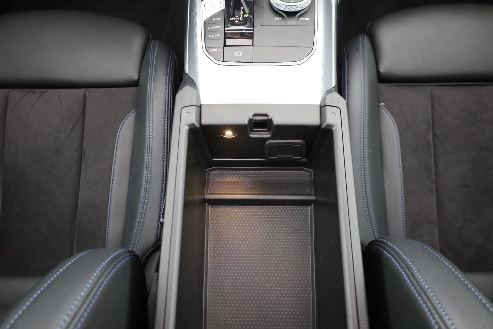 BMW 420i Coupe M-Sport Aut. LED Navi 360° Pano foto 14