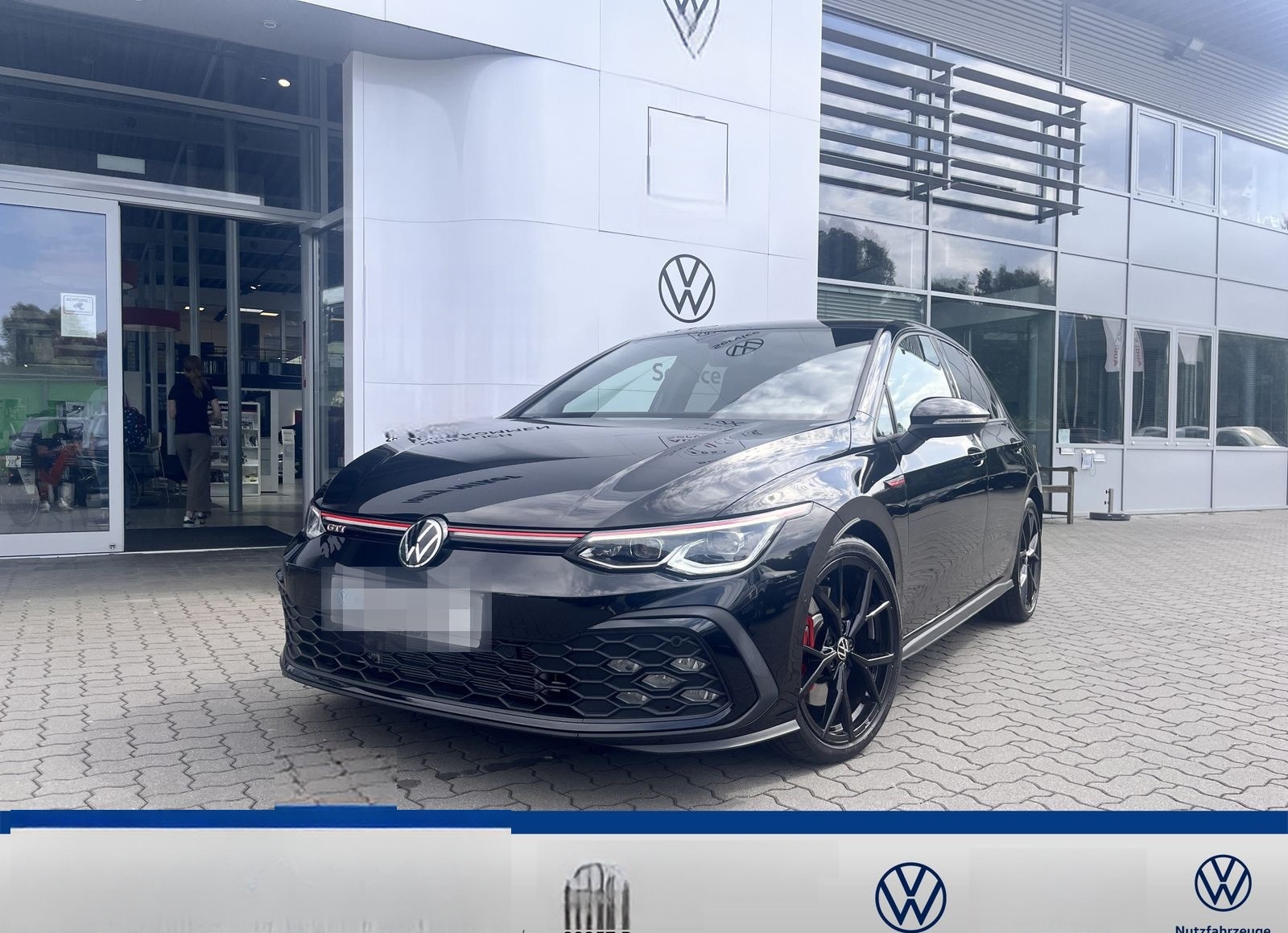 Volkswagen Golf VIII Lim. GTI 2.0 TSI foto 1