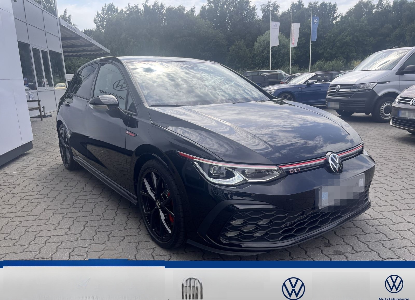 Volkswagen Golf VIII Lim. GTI 2.0 TSI foto 3