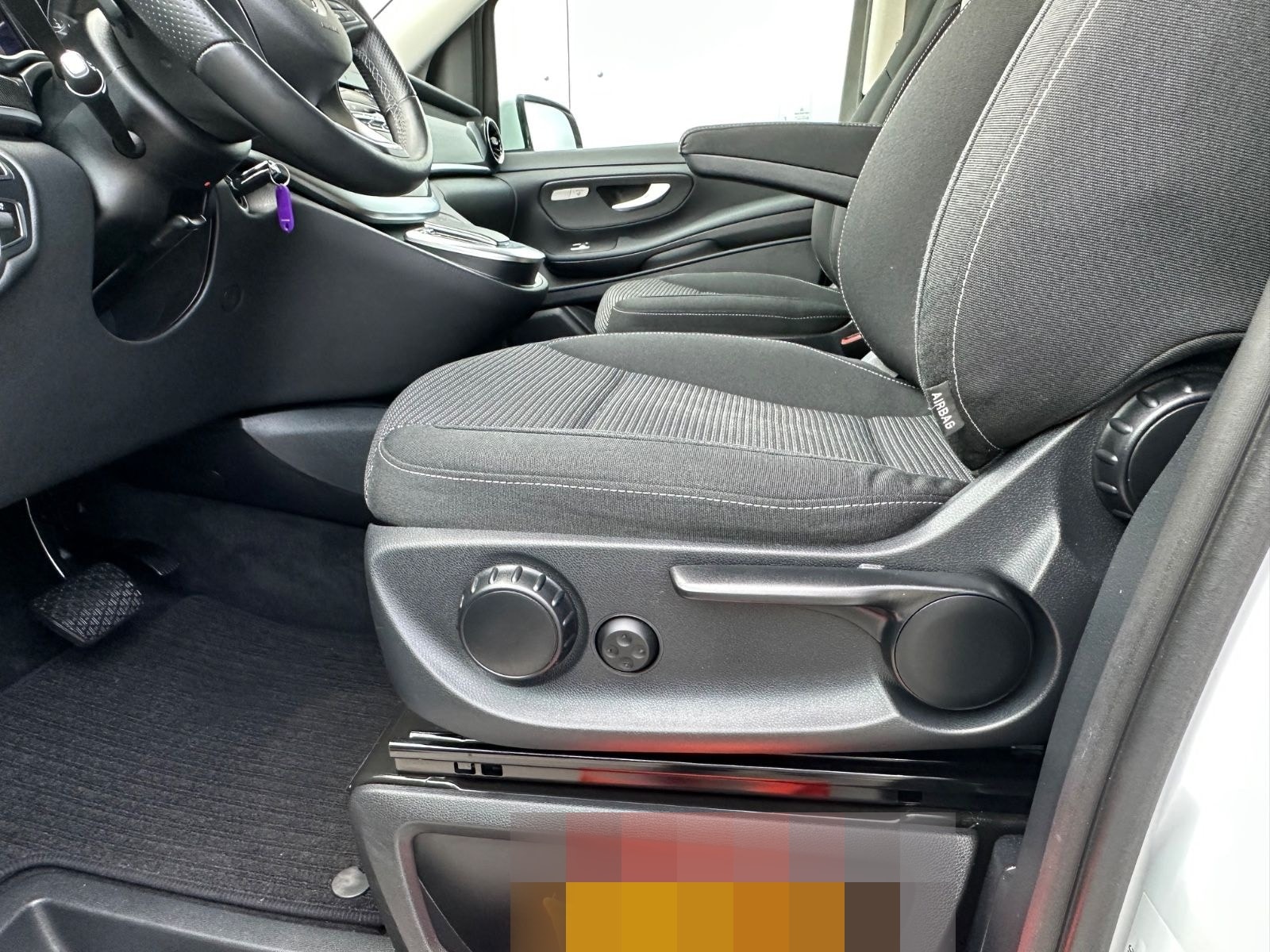 Mercedes-Benz V220 d LANG 4M 9G WEBASTO NAVI MBUX AHK 8-SITZER foto 11