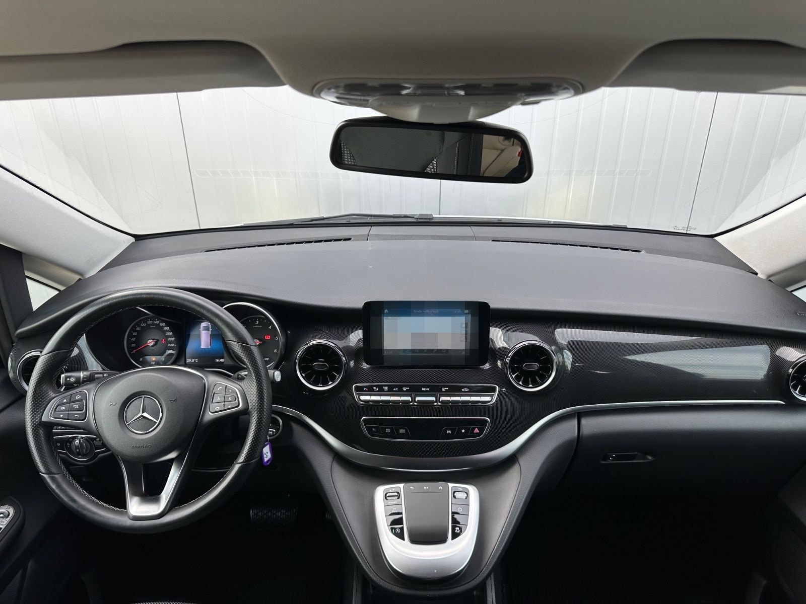 Mercedes-Benz V220 d LANG 4M 9G WEBASTO NAVI MBUX AHK 8-SITZER foto 22