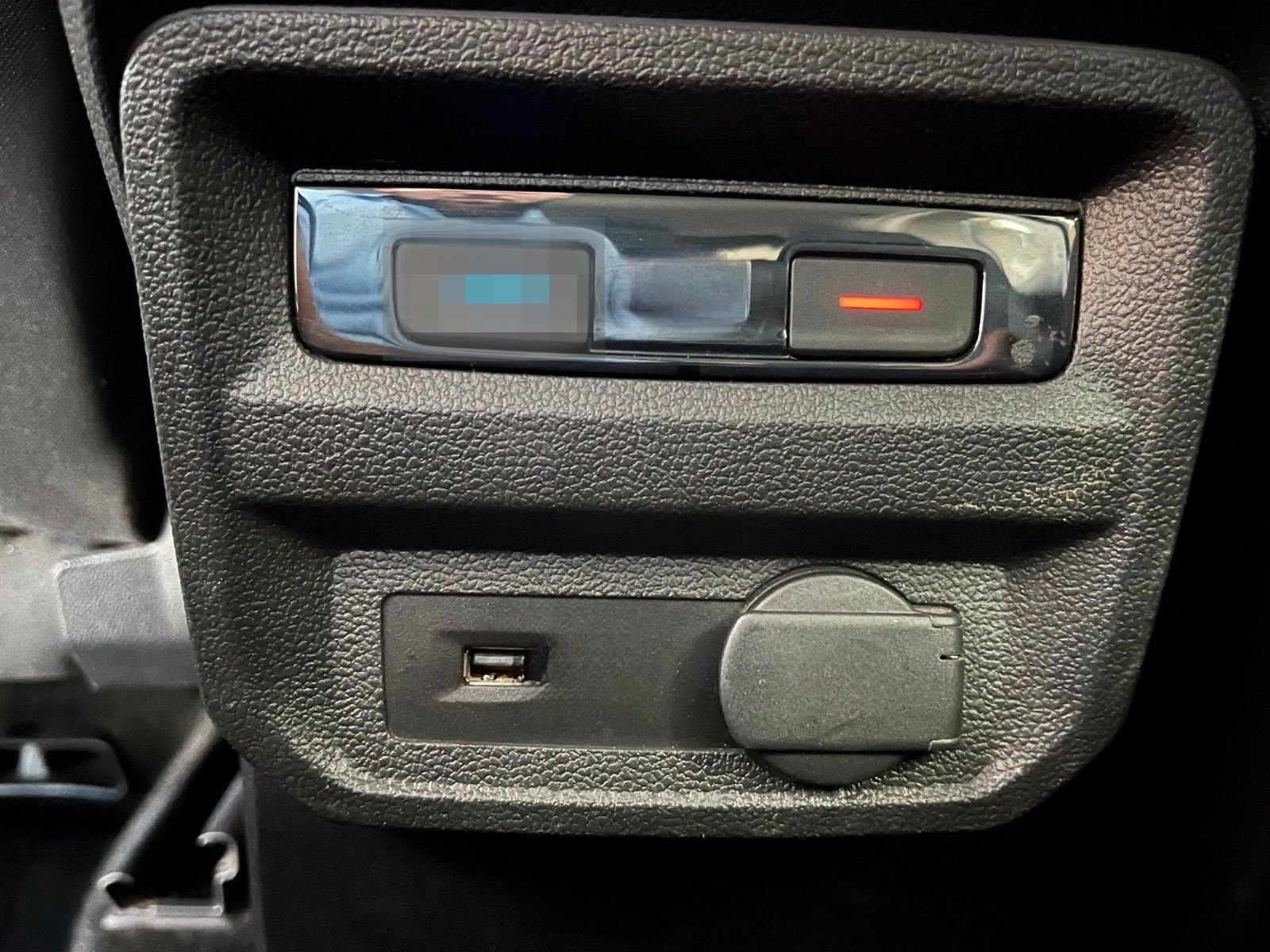 Volkswagen Tiguan 2.0 TDi Comfortline NAVI LED WinterPaket foto 24