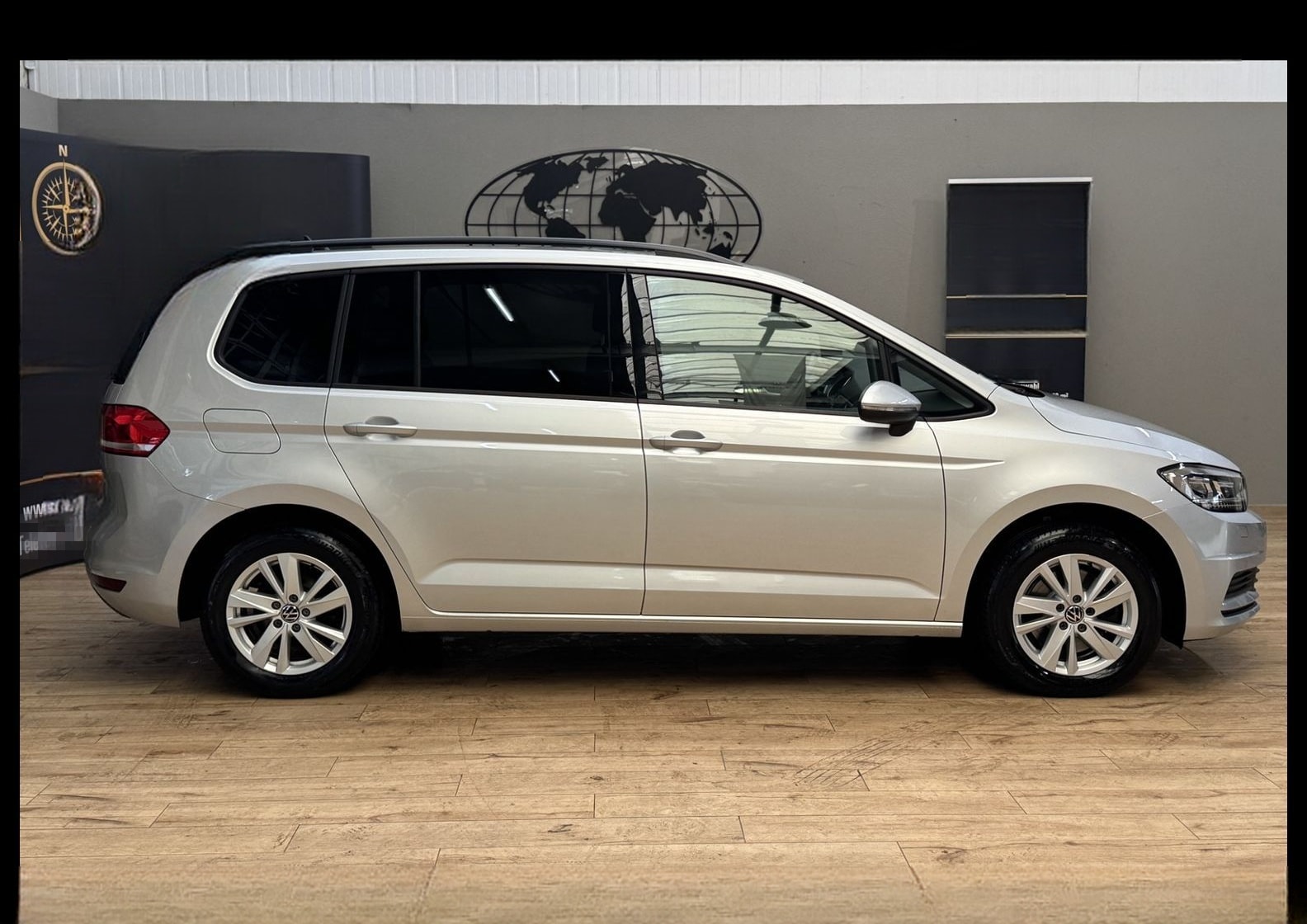 Volkswagen Touran Comfortline 2.0 TDI DSG App Connect/LED/ foto 6