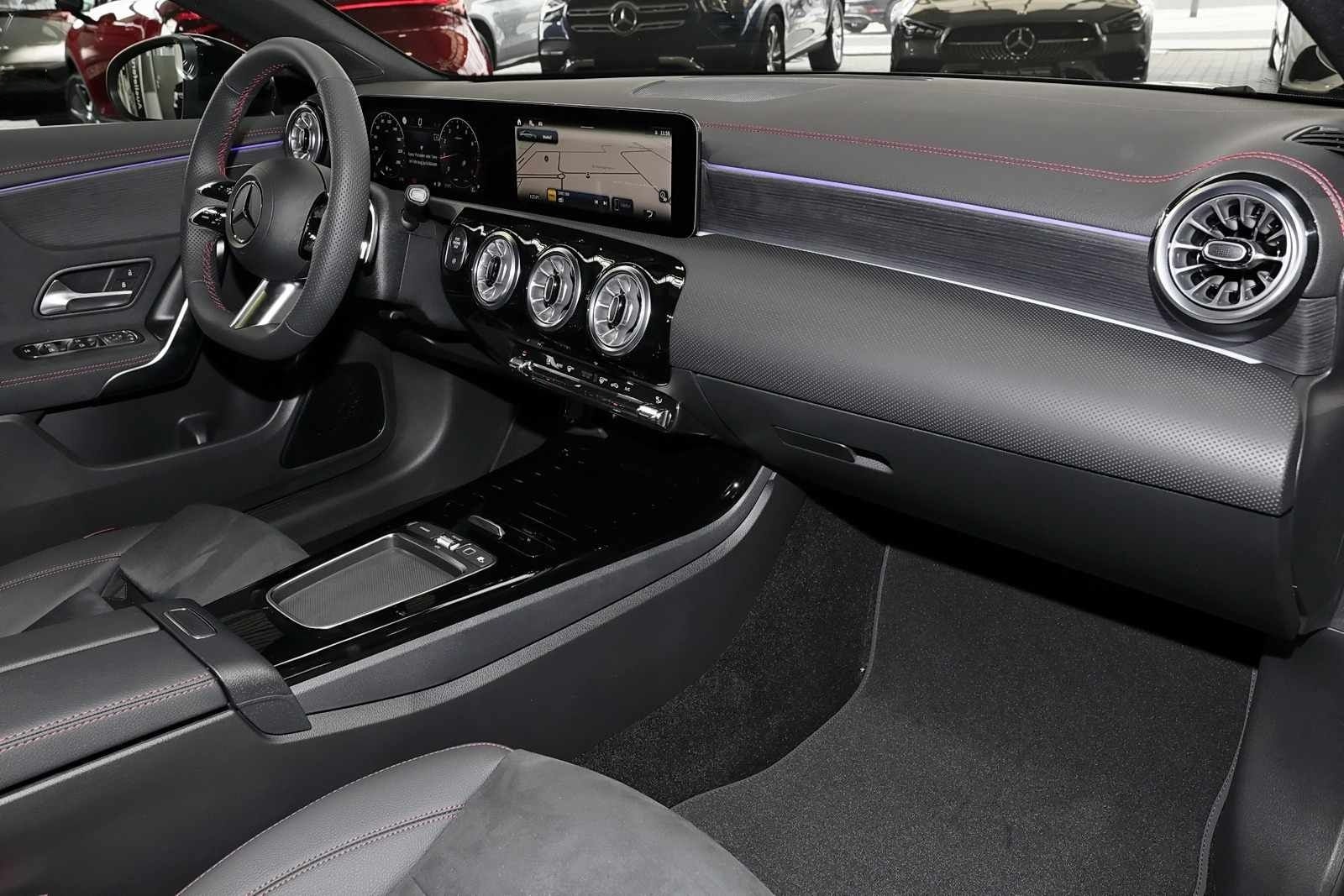 Mercedes-Benz CLA 200 Coupé AMG Distronic+360°+LED+Pano+Totwi foto 7