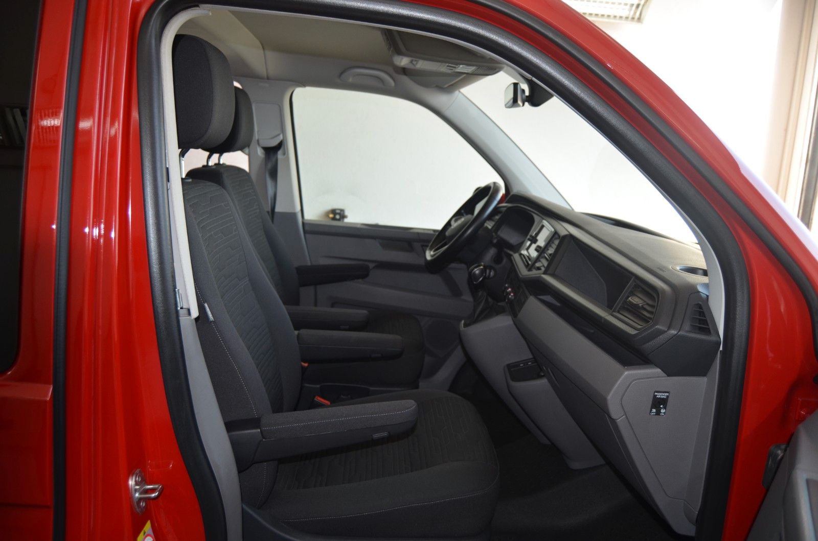 Volkswagen T6.1 ABTe Caravelle Elektro LR*8Sitzer* foto 12