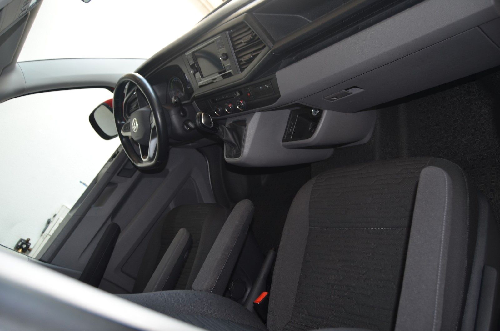 Volkswagen T6.1 ABTe Caravelle Elektro LR*8Sitzer* foto 13