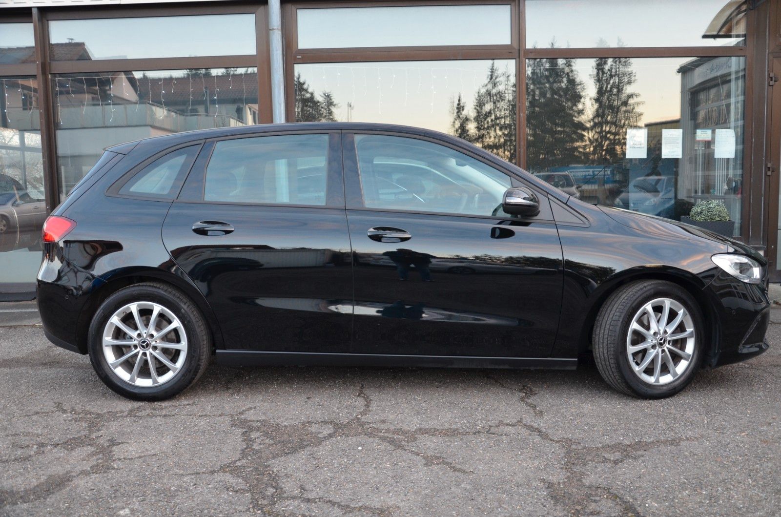 Mercedes-Benz B 200 4-MATIC Aut,Alu,Klima,Navi,PDC,Shz,Tel,AHK foto 6