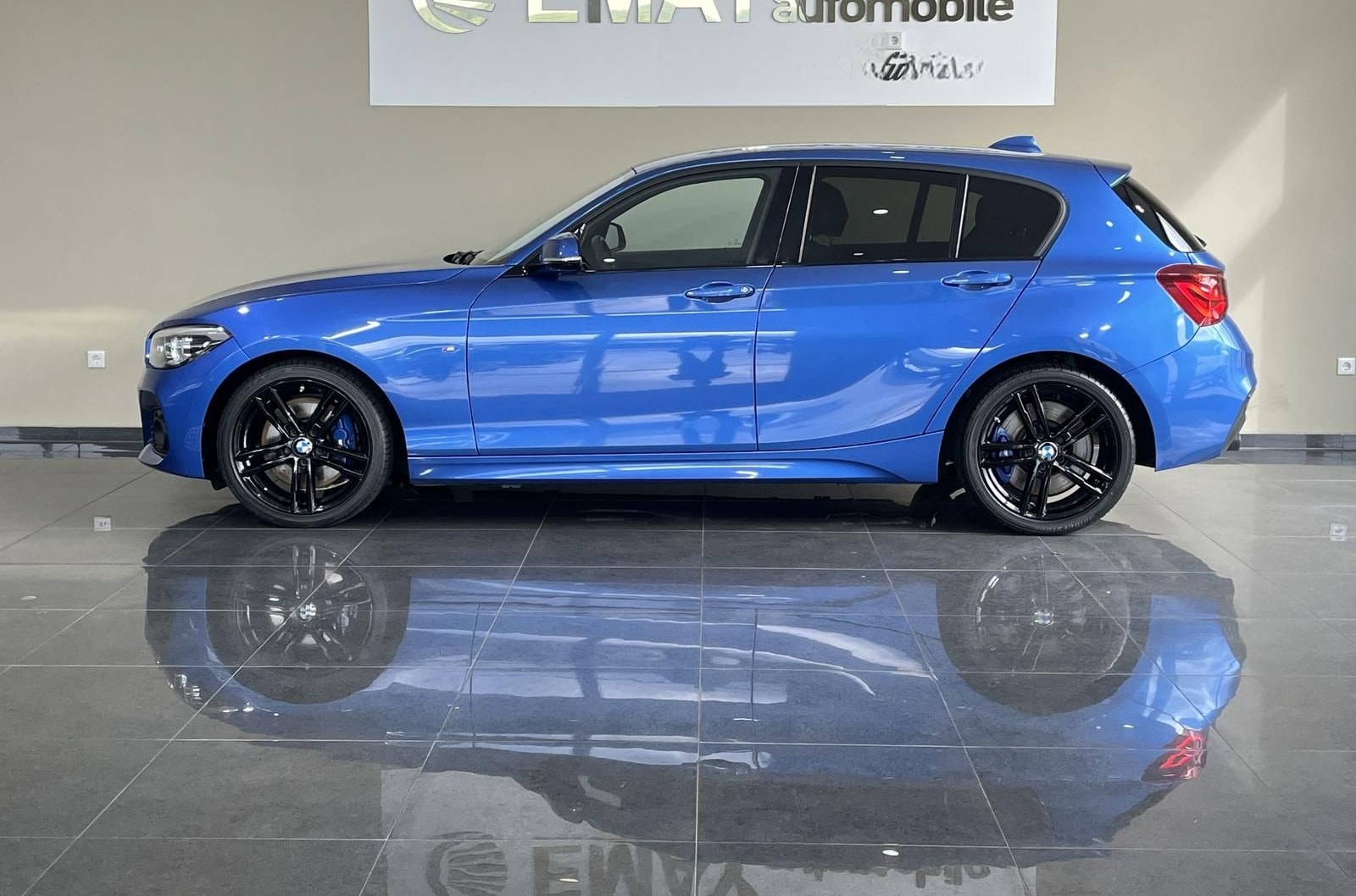 BMW 120 d Edition M Sport Shadow Metallic foto 1