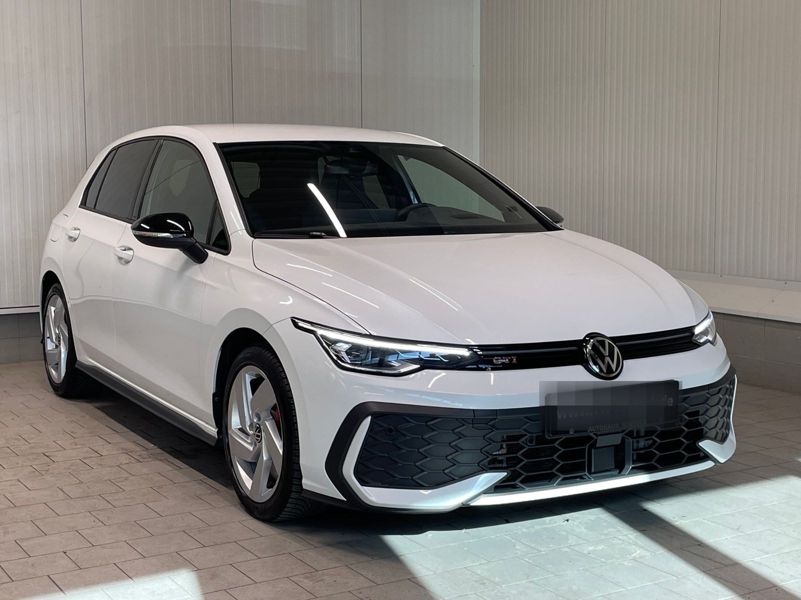 Volkswagen Golf VIII GTI 2.0 TSI DSG NAVI LED-PLUS SOUNDSYS foto 2