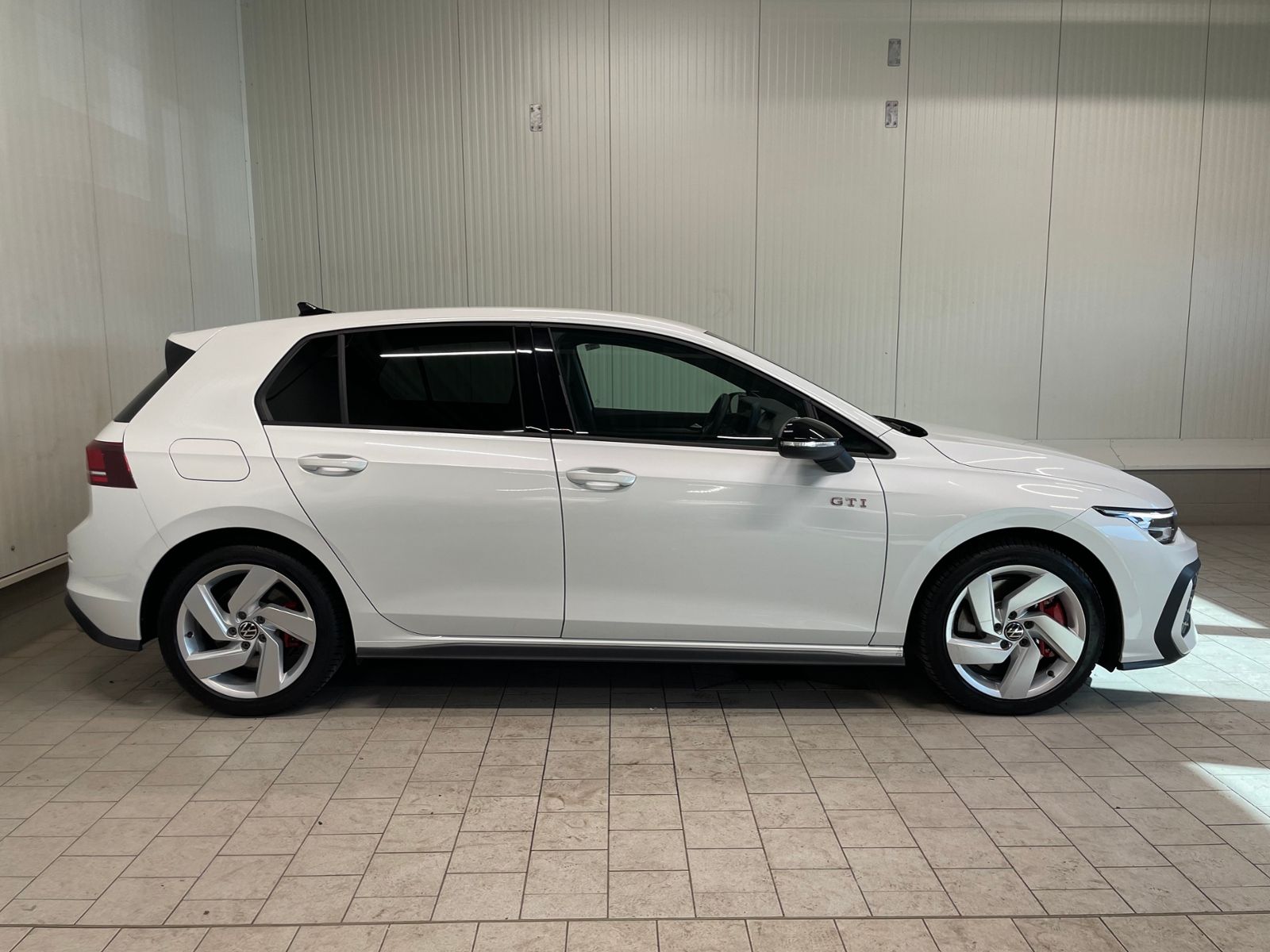 Volkswagen Golf VIII GTI 2.0 TSI DSG NAVI LED-PLUS SOUNDSYS foto 7