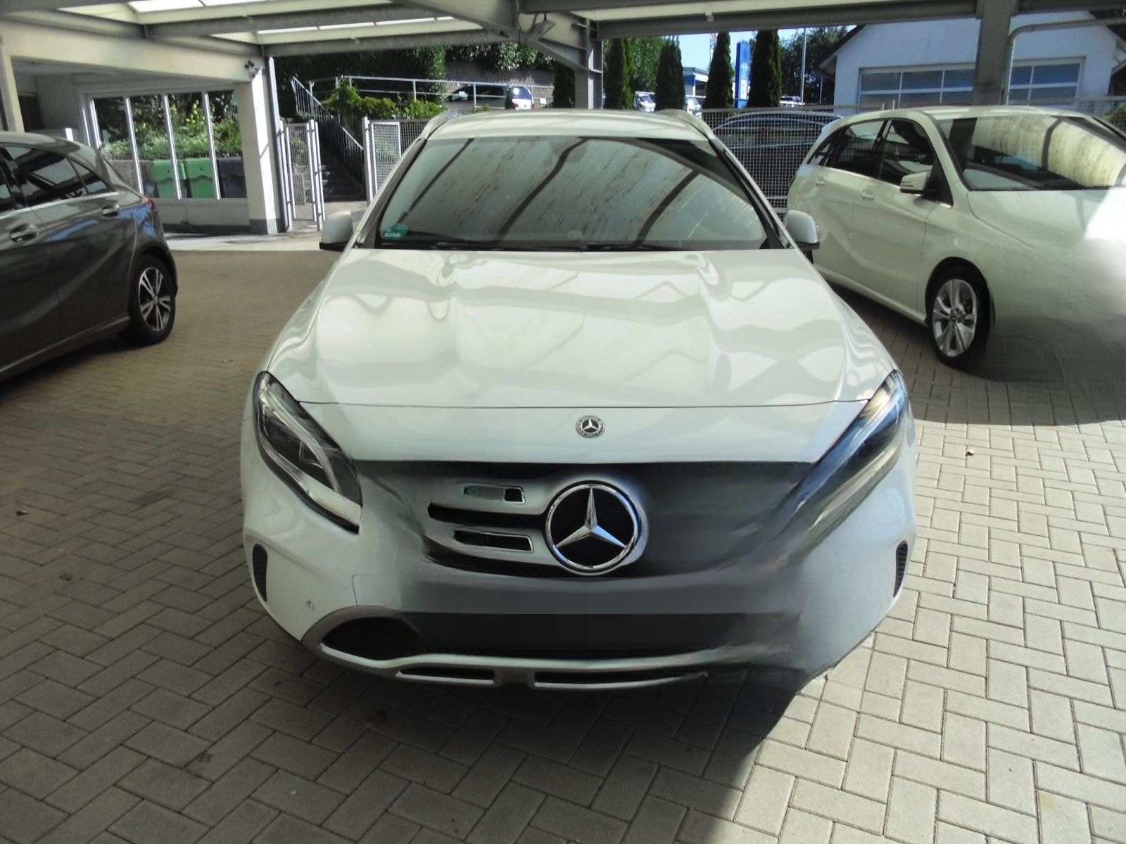 Mercedes-Benz GLA 180 Urban Kamera LED Navi Sitzh foto 3
