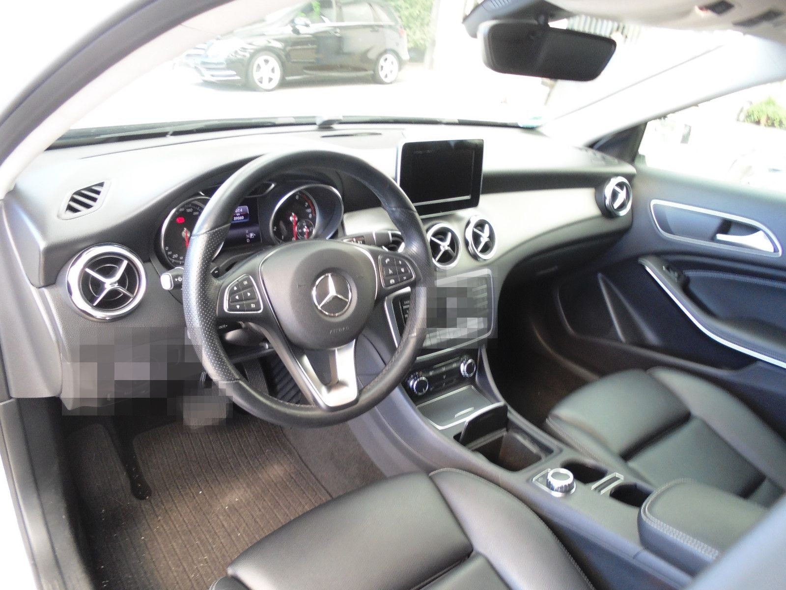 Mercedes-Benz GLA 180 Urban Kamera LED Navi Sitzh foto 9