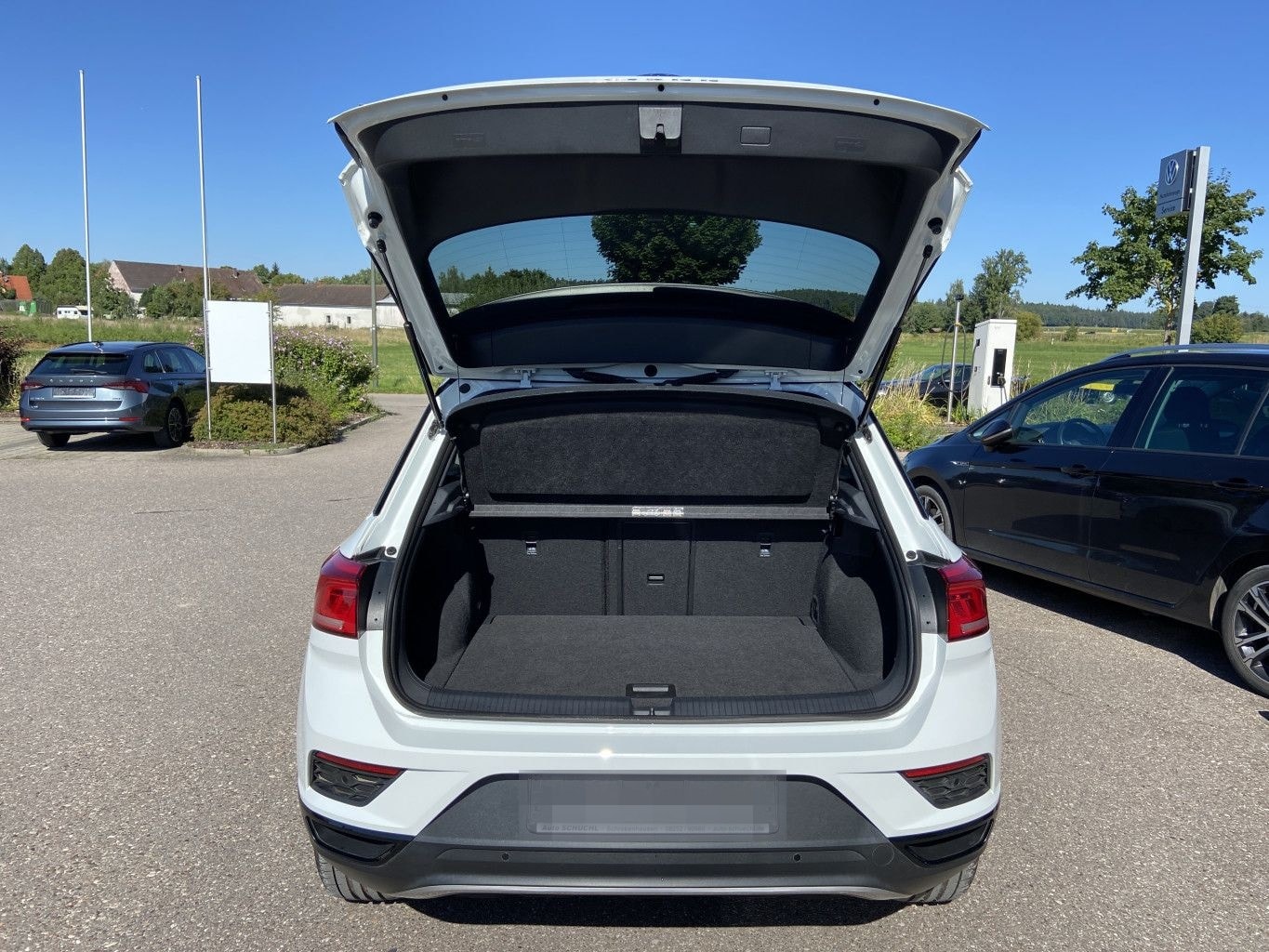 Volkswagen T-Roc 1.5 TSI BLACK-STYLE NAVI+PANORAMA+18"+SHZ+ foto 12