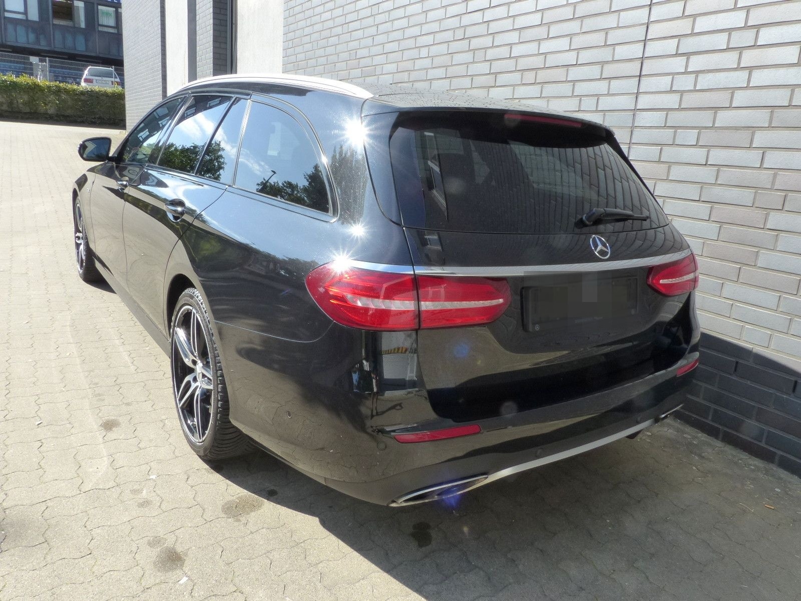 Mercedes-Benz E 43 T AMG 4Matic/LED/Leder/Kamera/Glasdach foto 11