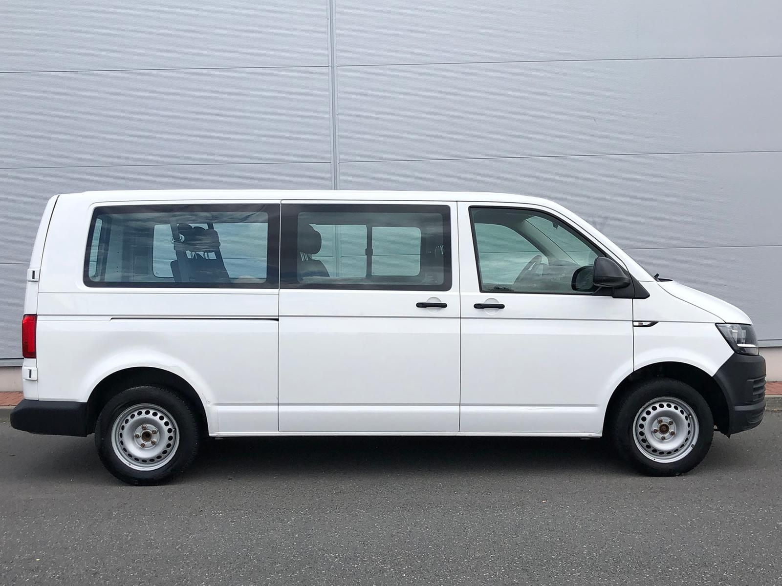 Volkswagen T6 Transporter 2.0 TDI Kombi lang 9-SITZE TEMP foto 5