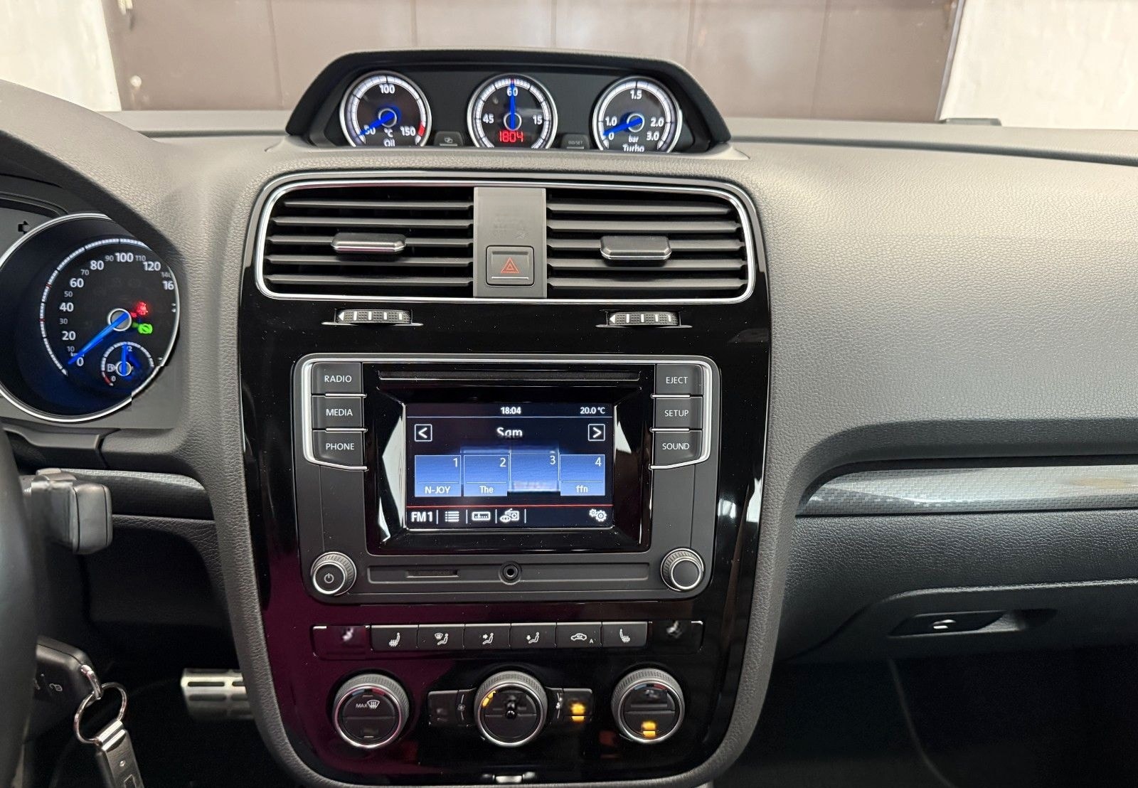 Volkswagen Scirocco R 2.0 TSI Leder/Xenon/BT/19 Zoll foto 17