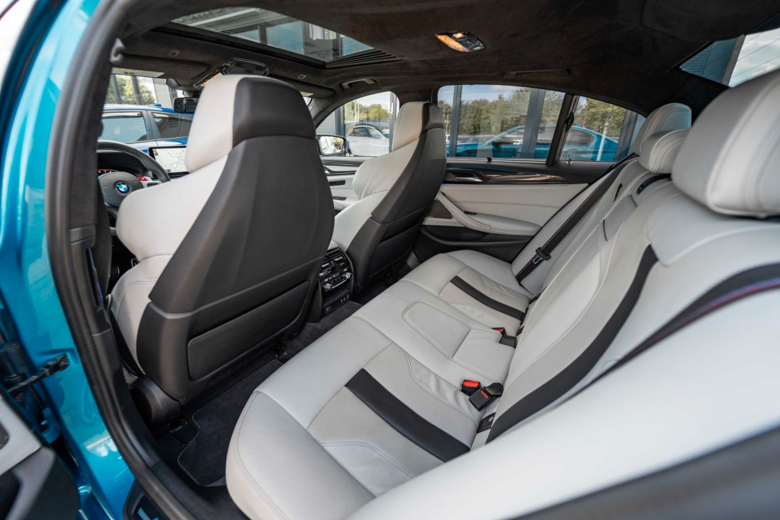 BMW M5 Competition xDrive A foto 25