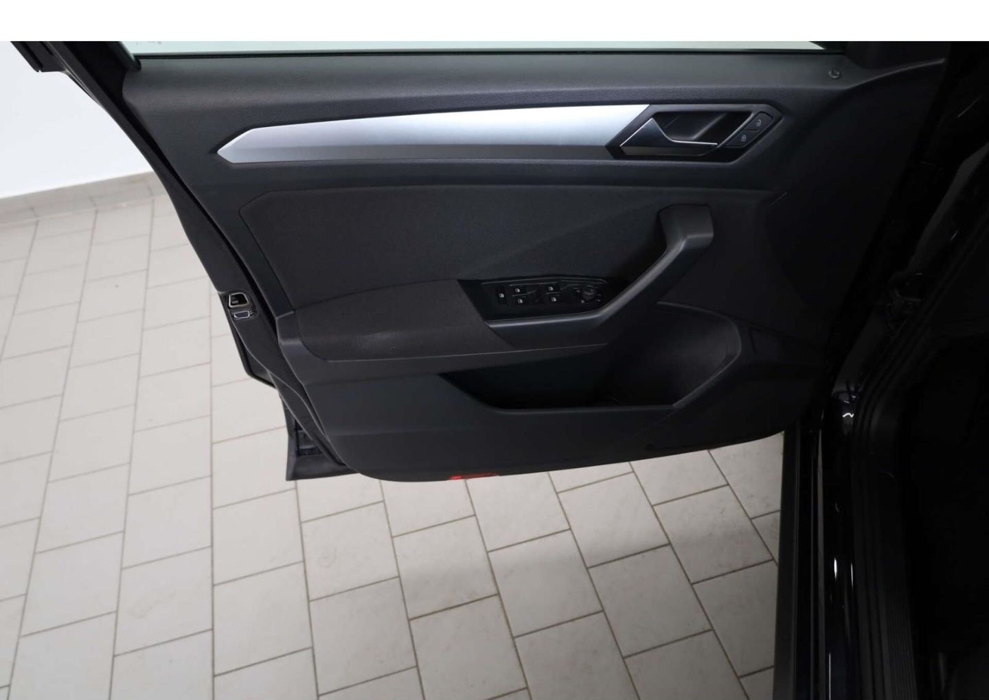 Volkswagen T-Roc 1.0 TSI Life 6-Gg. NAV/LED/RFK/ACC/Klima foto 14