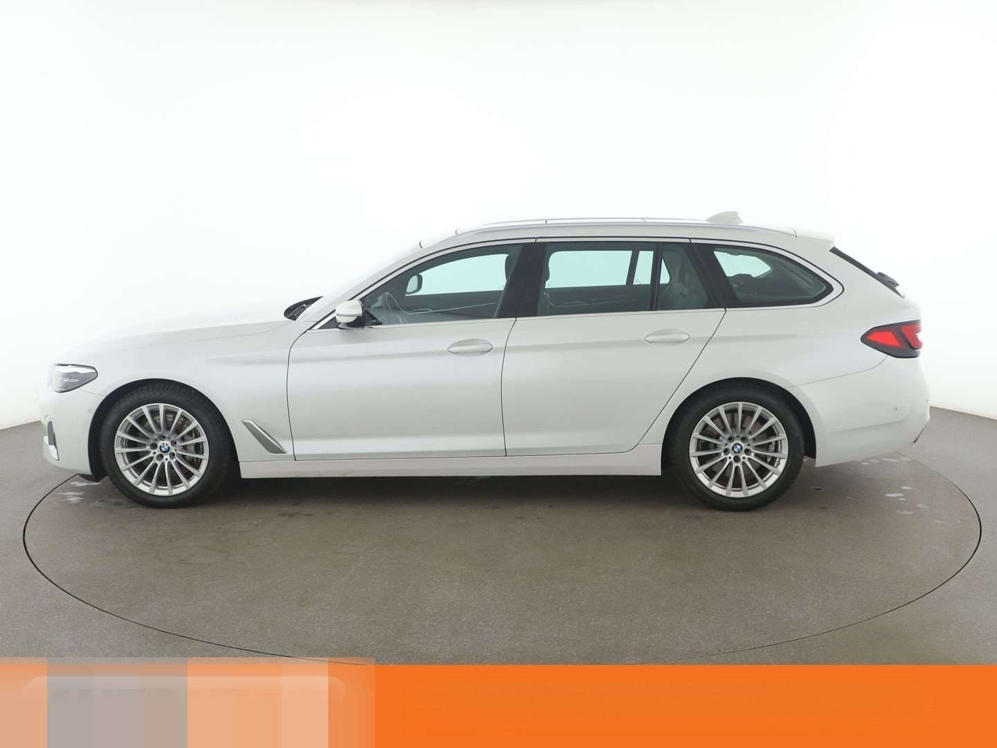 BMW 530d xDrive Luxury Line Aut.*NAVI*LED*HUD*CAM* foto 24