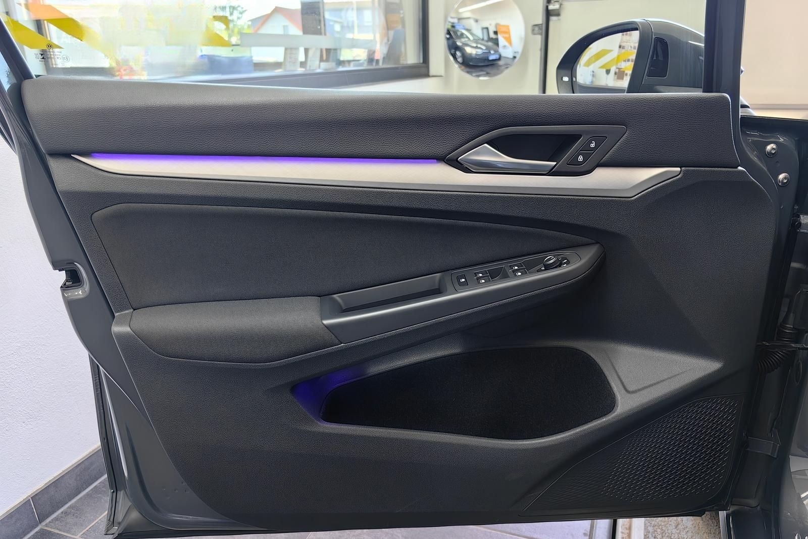 Volkswagen Golf 8 Life eTSI 1.0*ACC*AHK*NAV*Front+Rückf.Kam foto 11