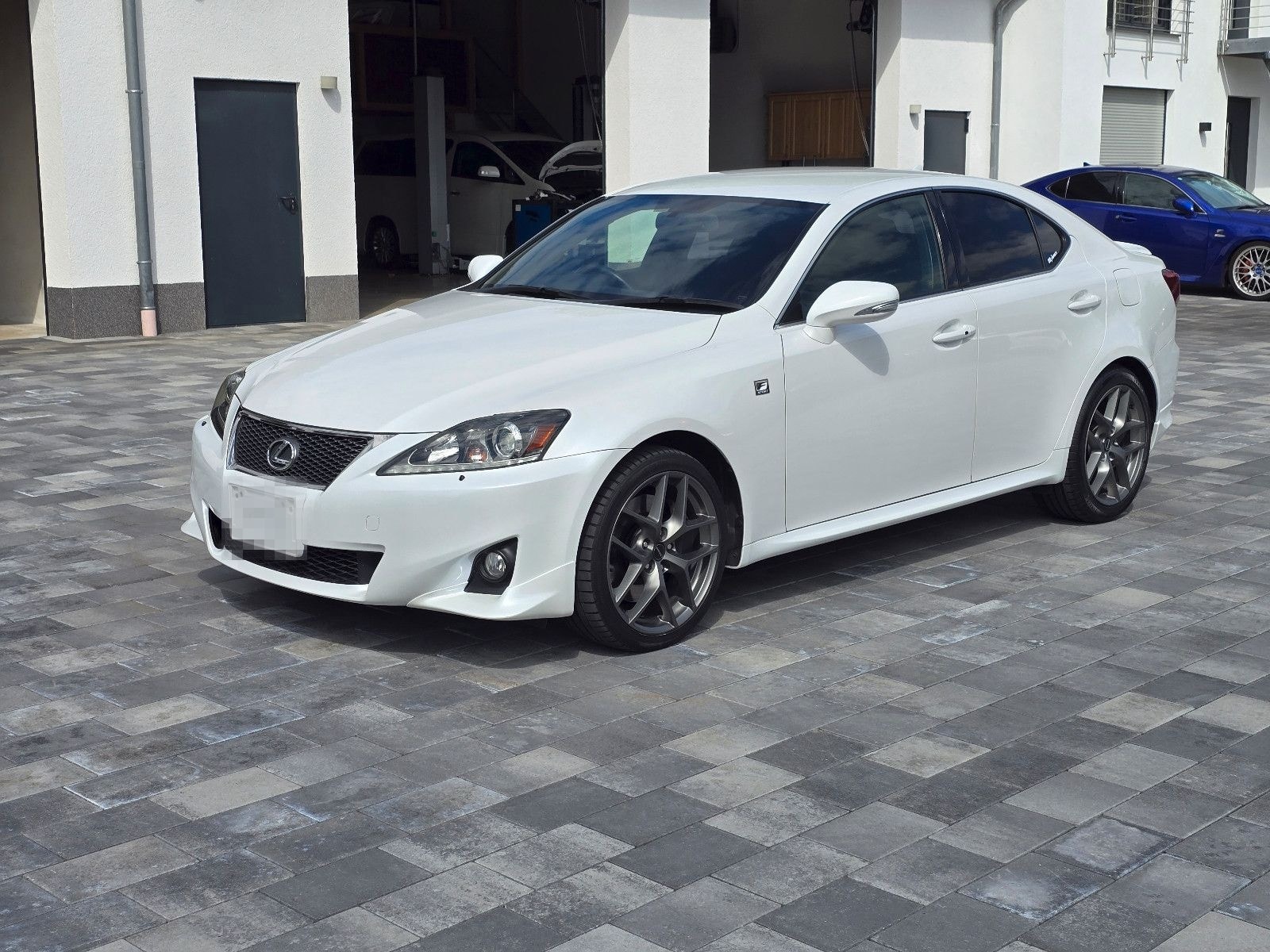 Lexus IS350 F-Sport Video großer Service foto 2