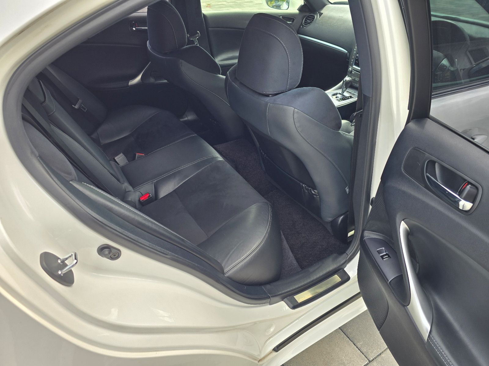 Lexus IS350 F-Sport Video großer Service foto 7