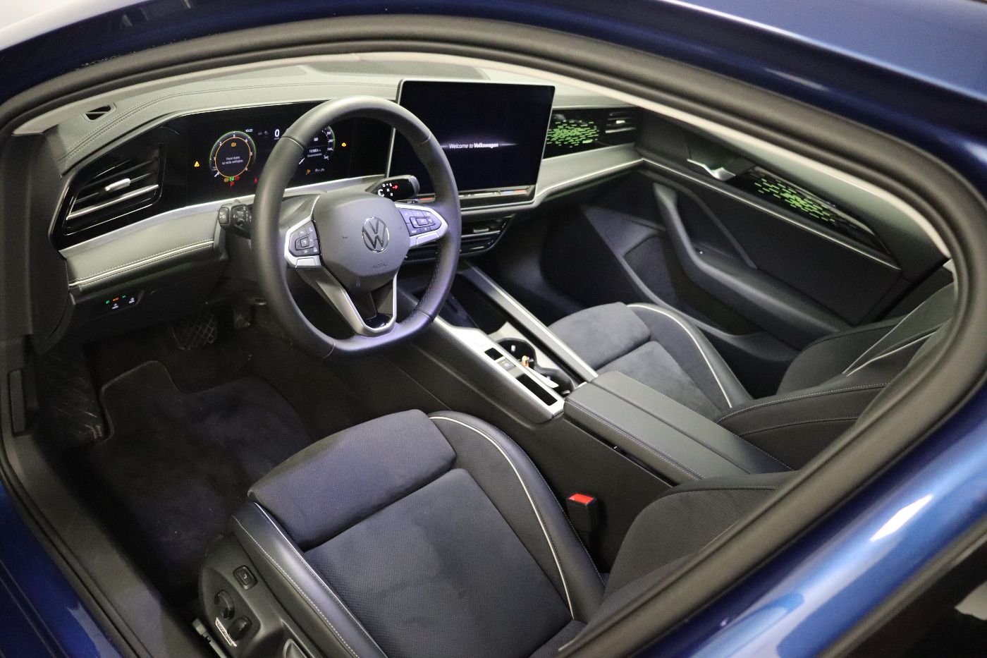 Volkswagen Passat Variant 2.0 TDI DSG Business CarPlay|HUD foto 9