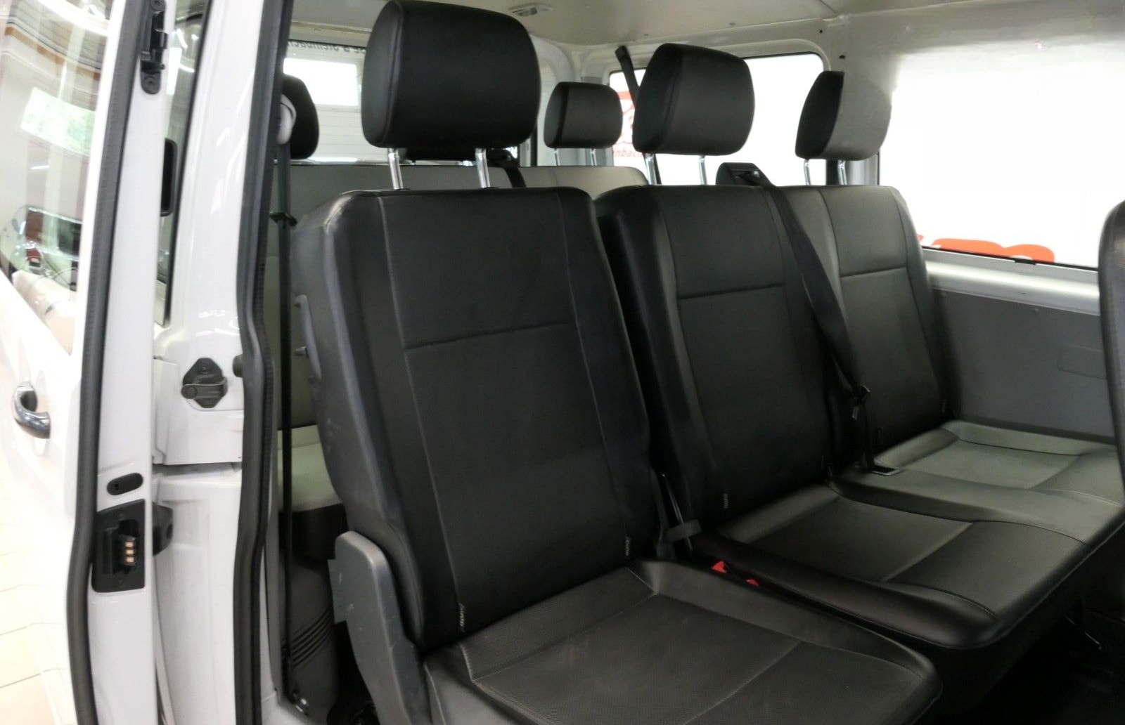 Volkswagen T6 Transporter Kombi KR *8-SITZER*KLIMA*AHK* foto 9